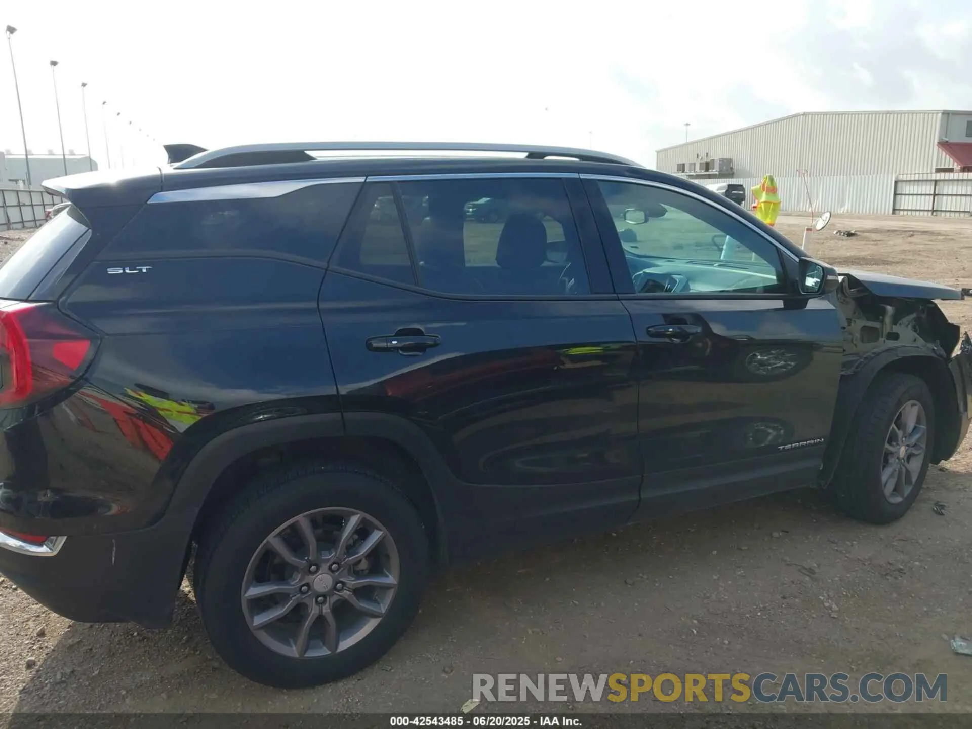 14 Photograph of a damaged car 3GKALVEG5PL191771 GMC TERRAIN 2023