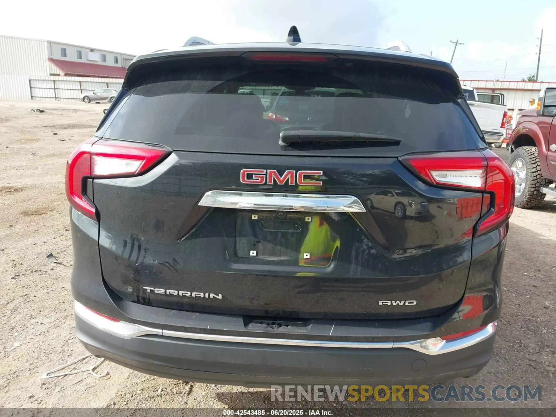 17 Photograph of a damaged car 3GKALVEG5PL191771 GMC TERRAIN 2023