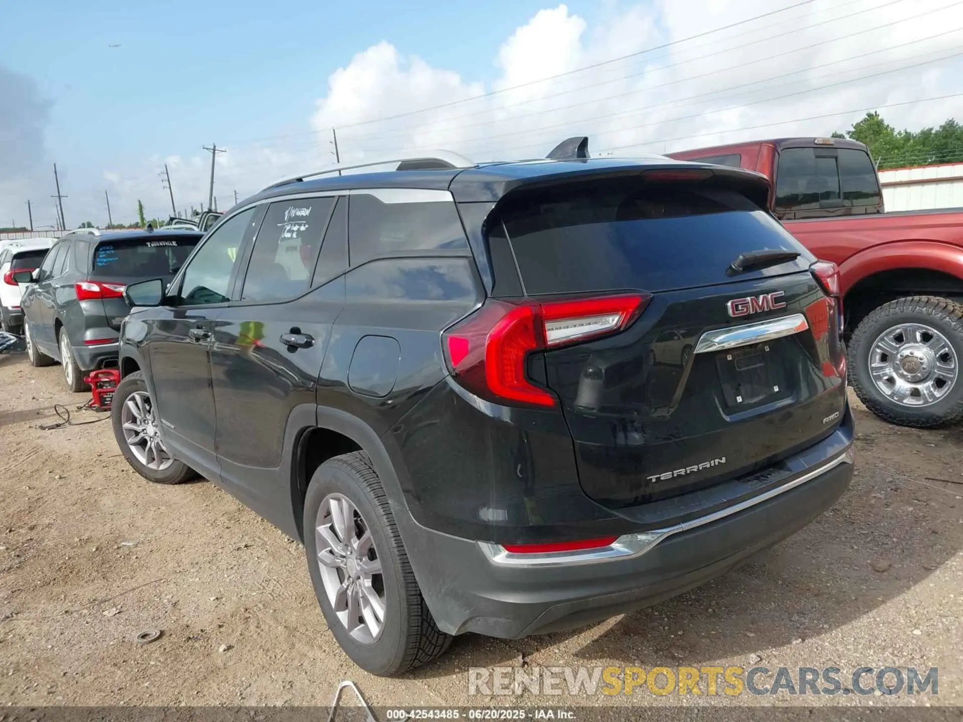 3 Photograph of a damaged car 3GKALVEG5PL191771 GMC TERRAIN 2023