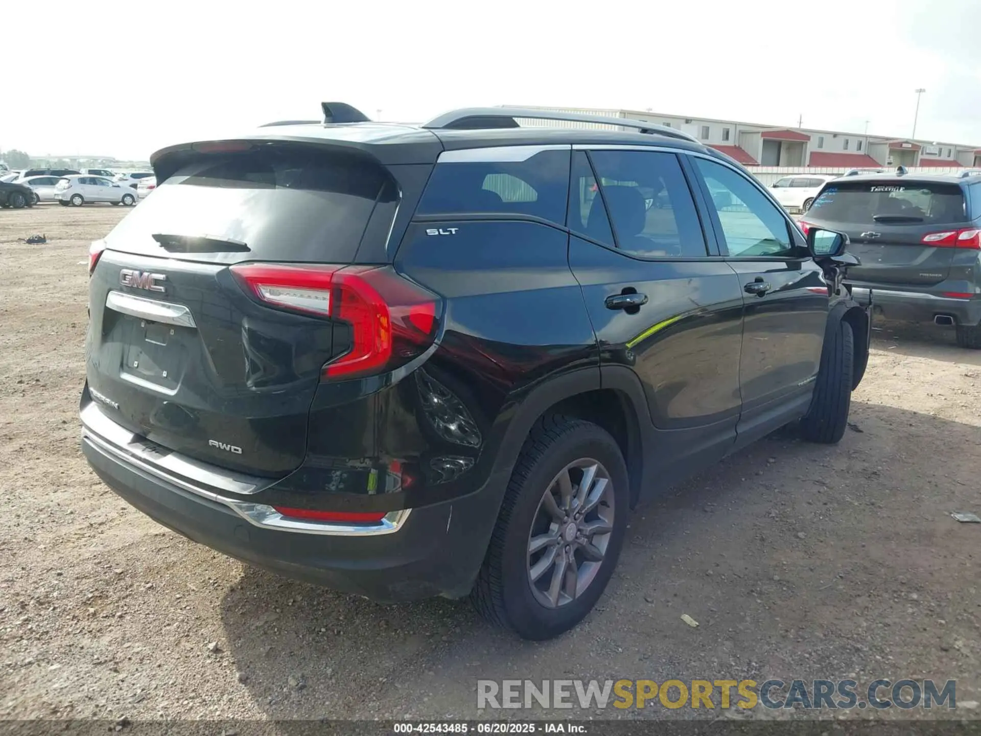 4 Photograph of a damaged car 3GKALVEG5PL191771 GMC TERRAIN 2023