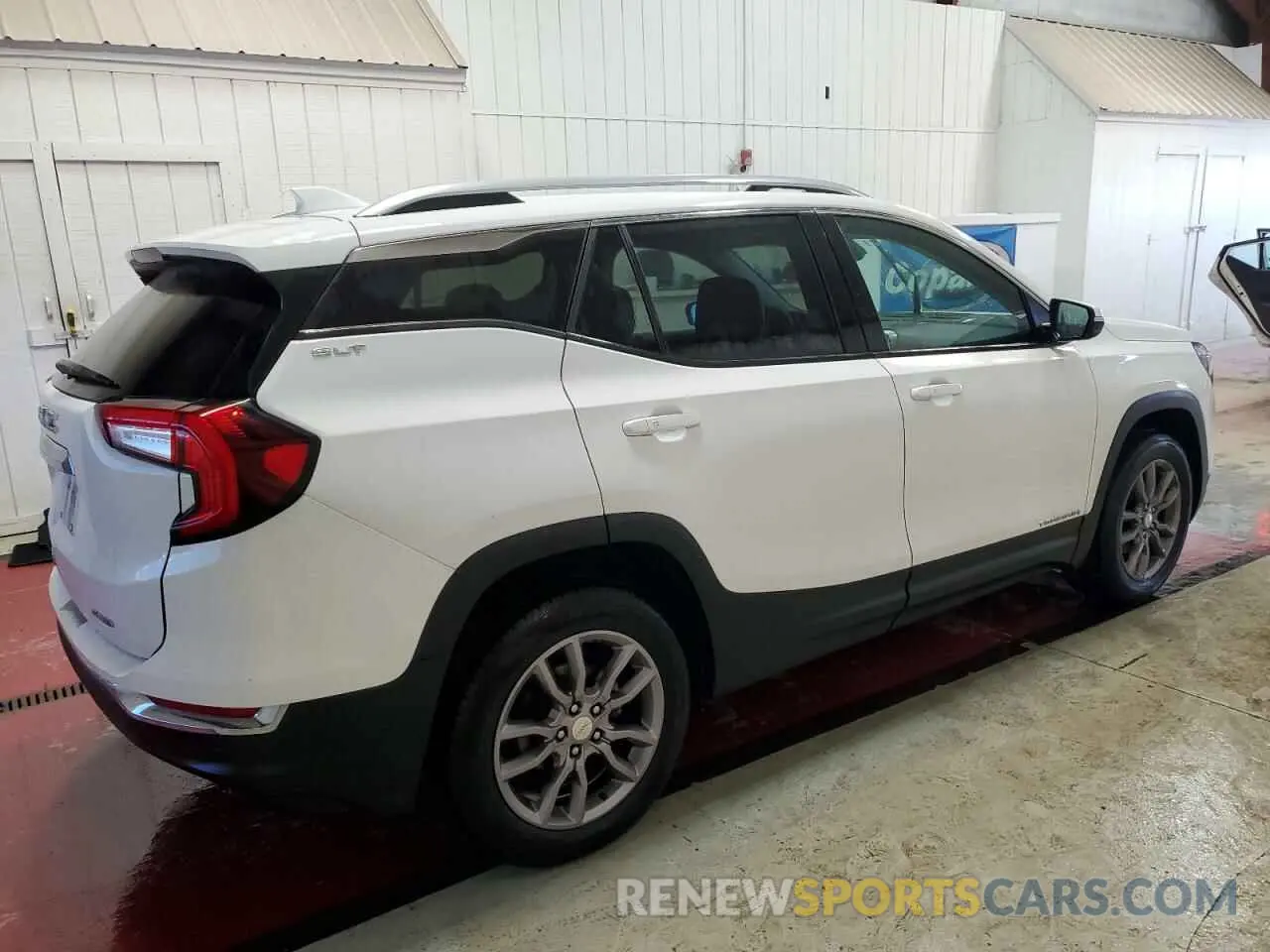 3 Photograph of a damaged car 3GKALVEG6PL137475 GMC TERRAIN 2023