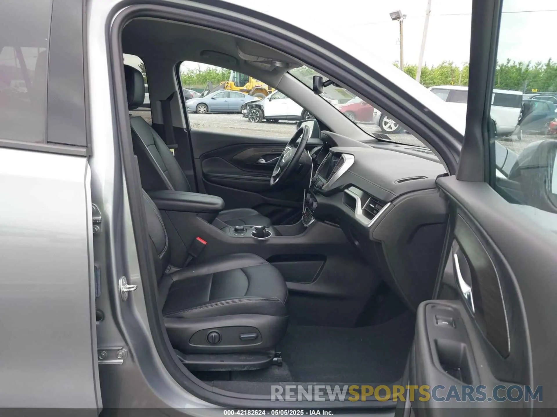 5 Photograph of a damaged car 3GKALVEG7PL187740 GMC TERRAIN 2023