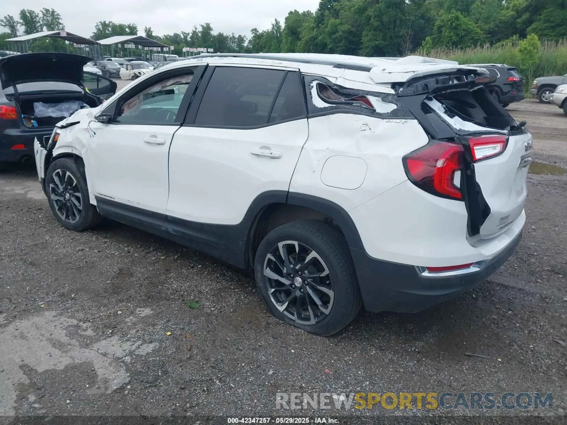 3 Photograph of a damaged car 3GKALVEGXPL268487 GMC TERRAIN 2023