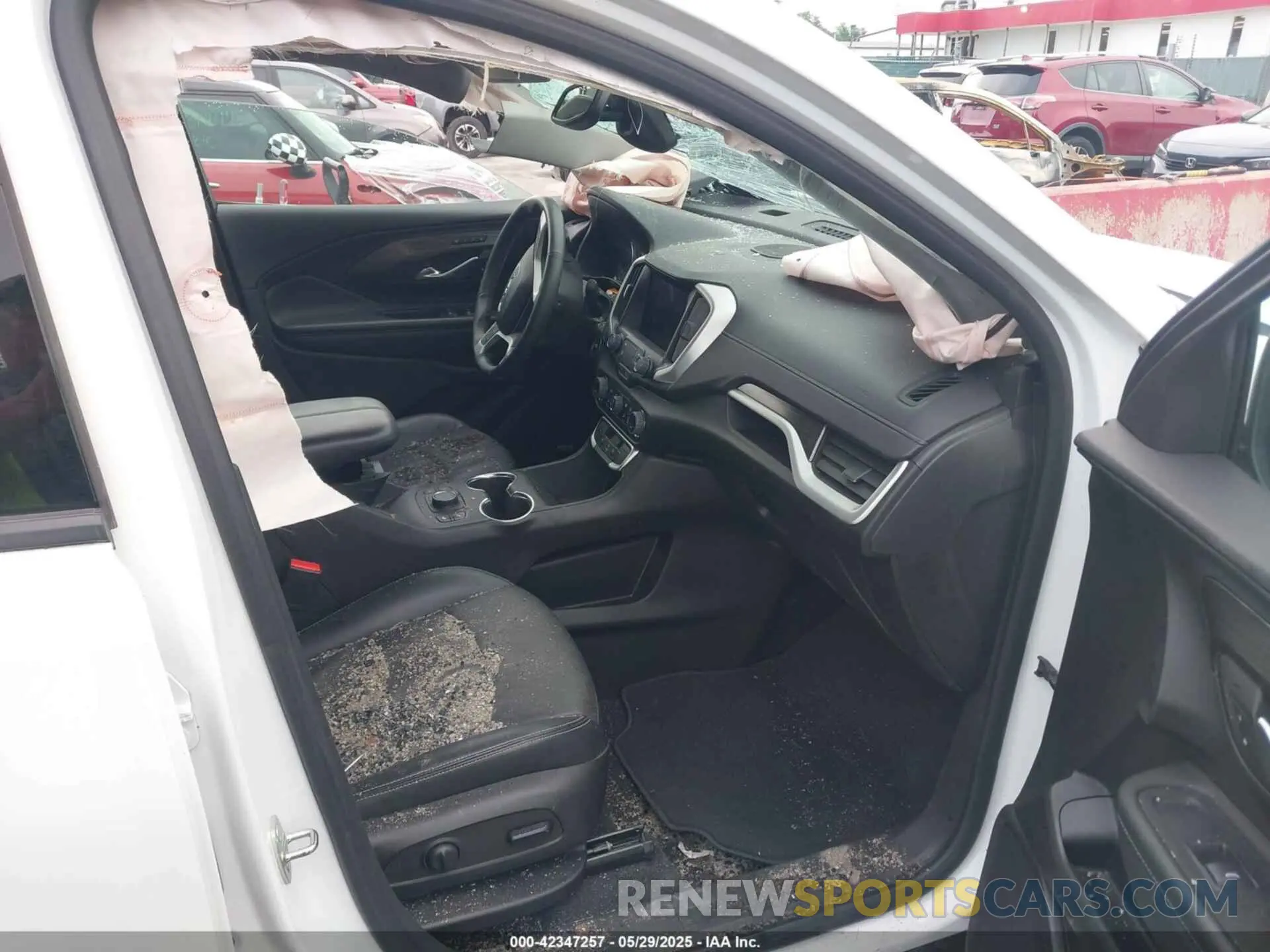 5 Photograph of a damaged car 3GKALVEGXPL268487 GMC TERRAIN 2023