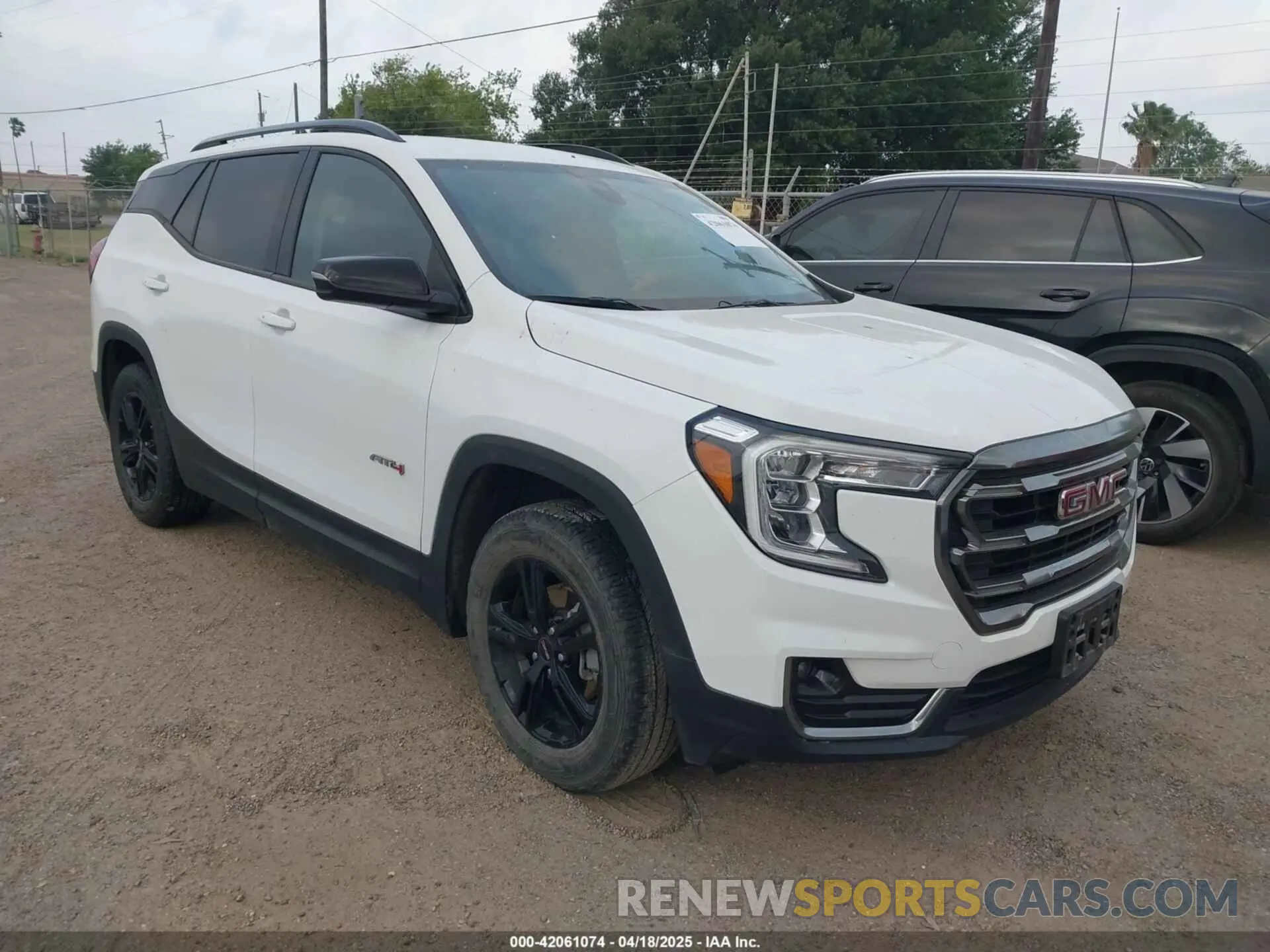 1 Photograph of a damaged car 3GKALYEG3PL102121 GMC TERRAIN 2023
