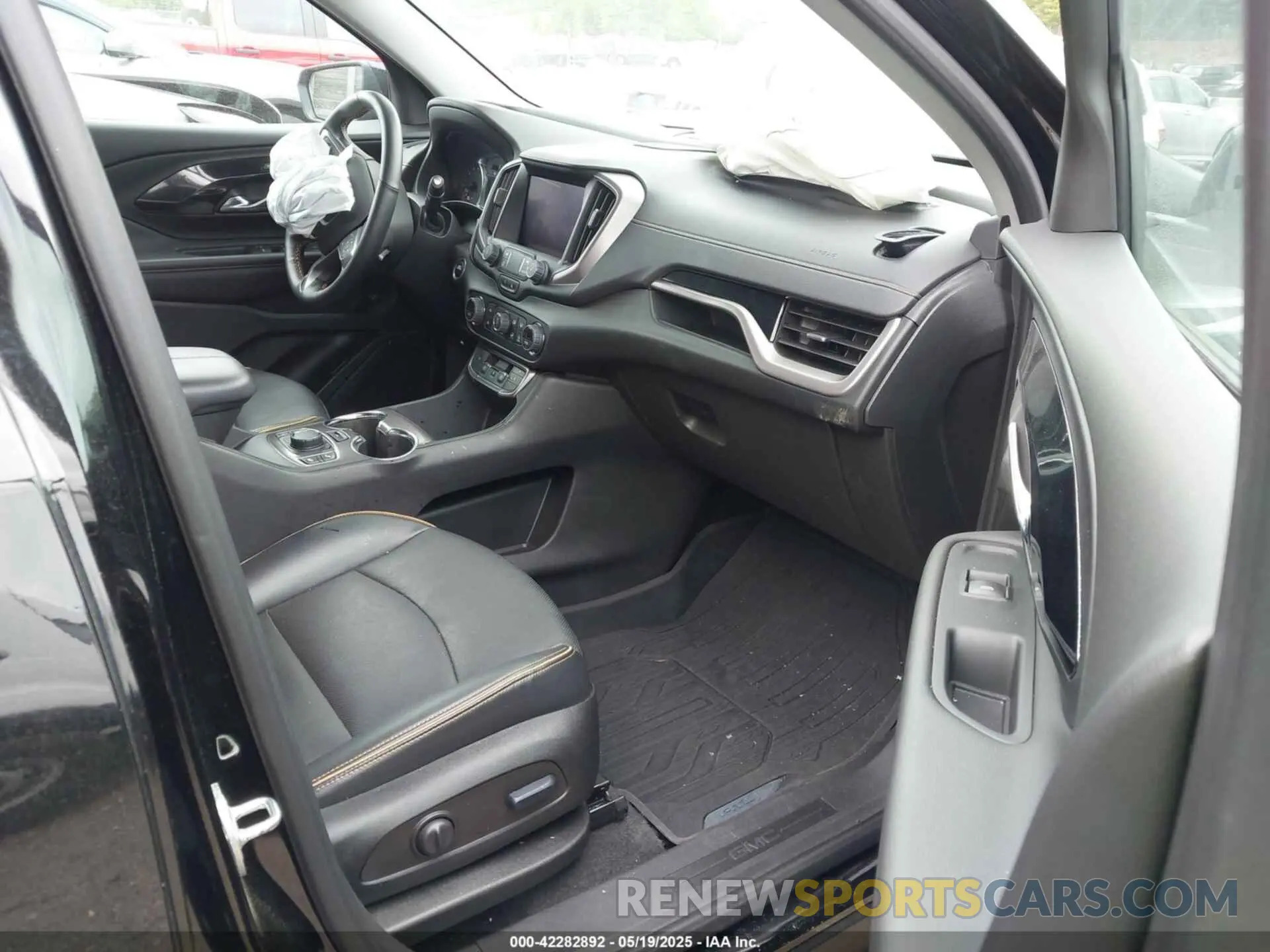 5 Photograph of a damaged car 3GKALYEG3PL147771 GMC TERRAIN 2023
