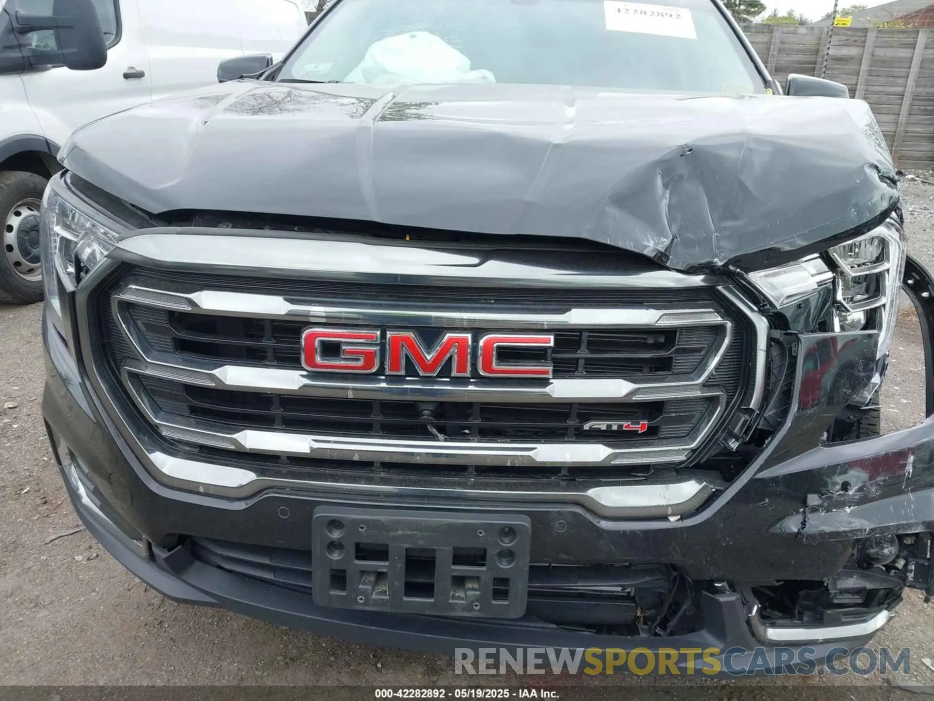 6 Photograph of a damaged car 3GKALYEG3PL147771 GMC TERRAIN 2023