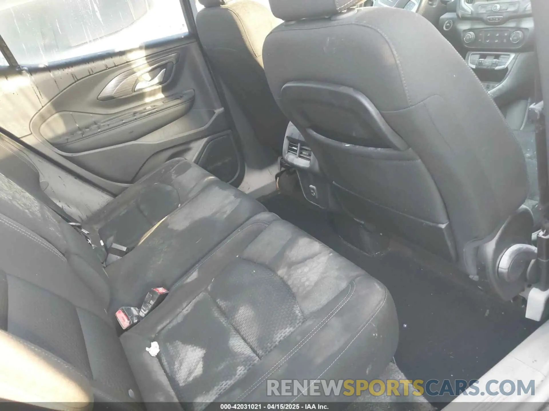 8 Фотография поврежденного автомобиля 3GKALMEG0RL242364 GMC TERRAIN 2024