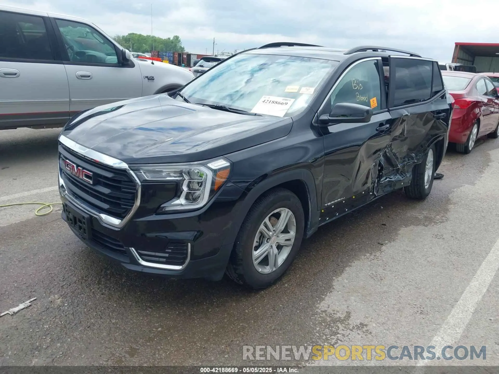 2 Photograph of a damaged car 3GKALMEG0RL400735 GMC TERRAIN 2024
