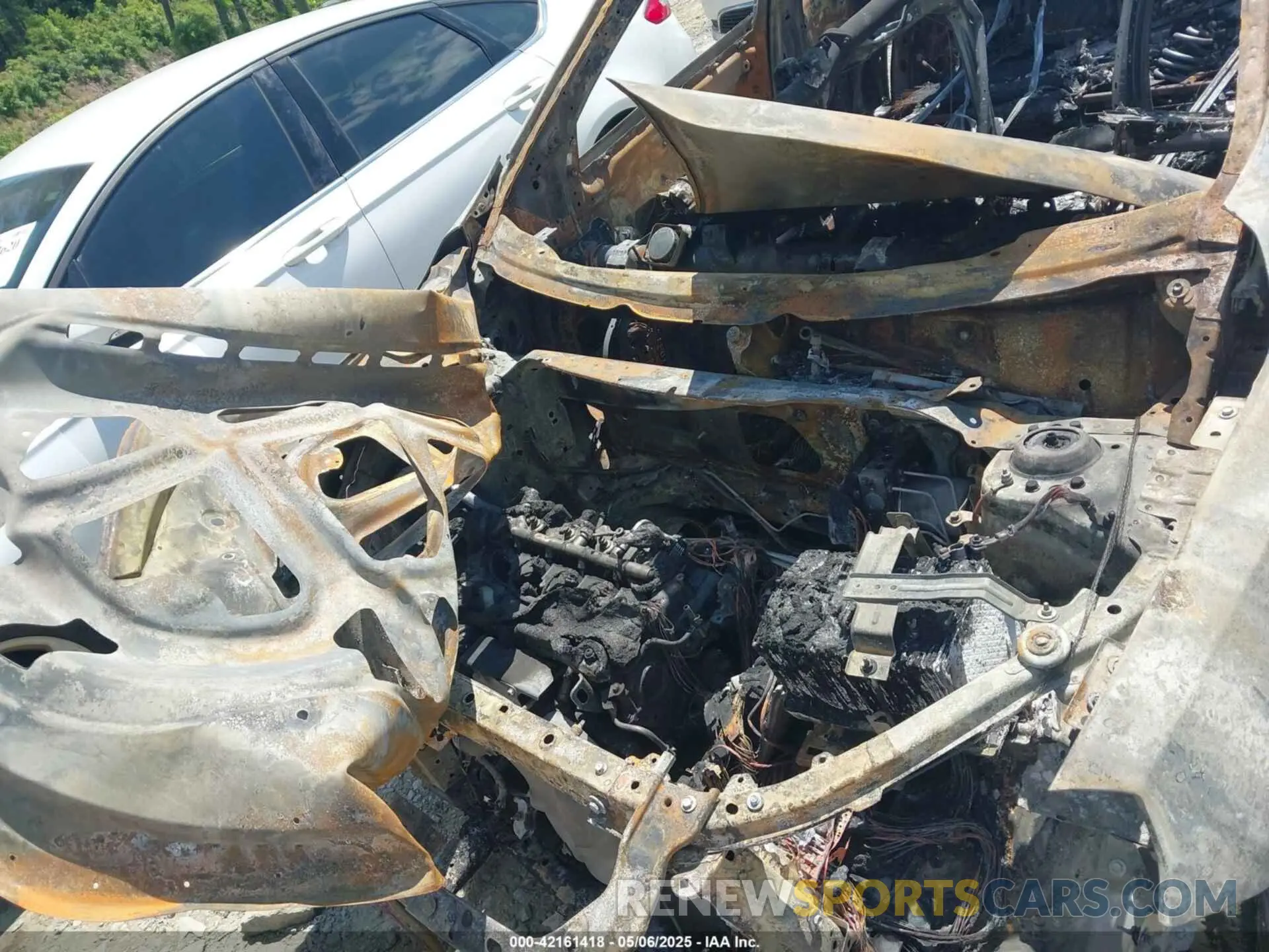 10 Photograph of a damaged car 3GKALMEG1RL104445 GMC TERRAIN 2024