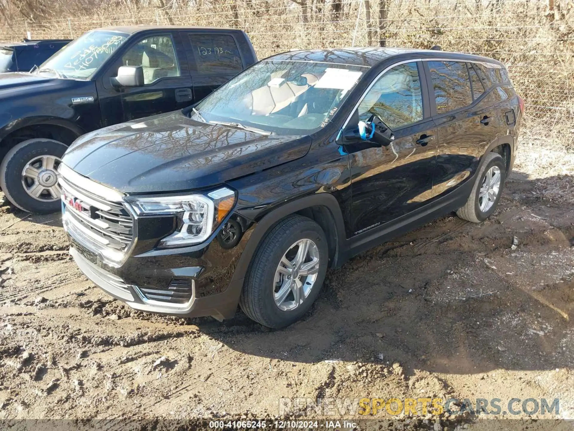 2 Фотография поврежденного автомобиля 3GKALMEG1RL235214 GMC TERRAIN 2024