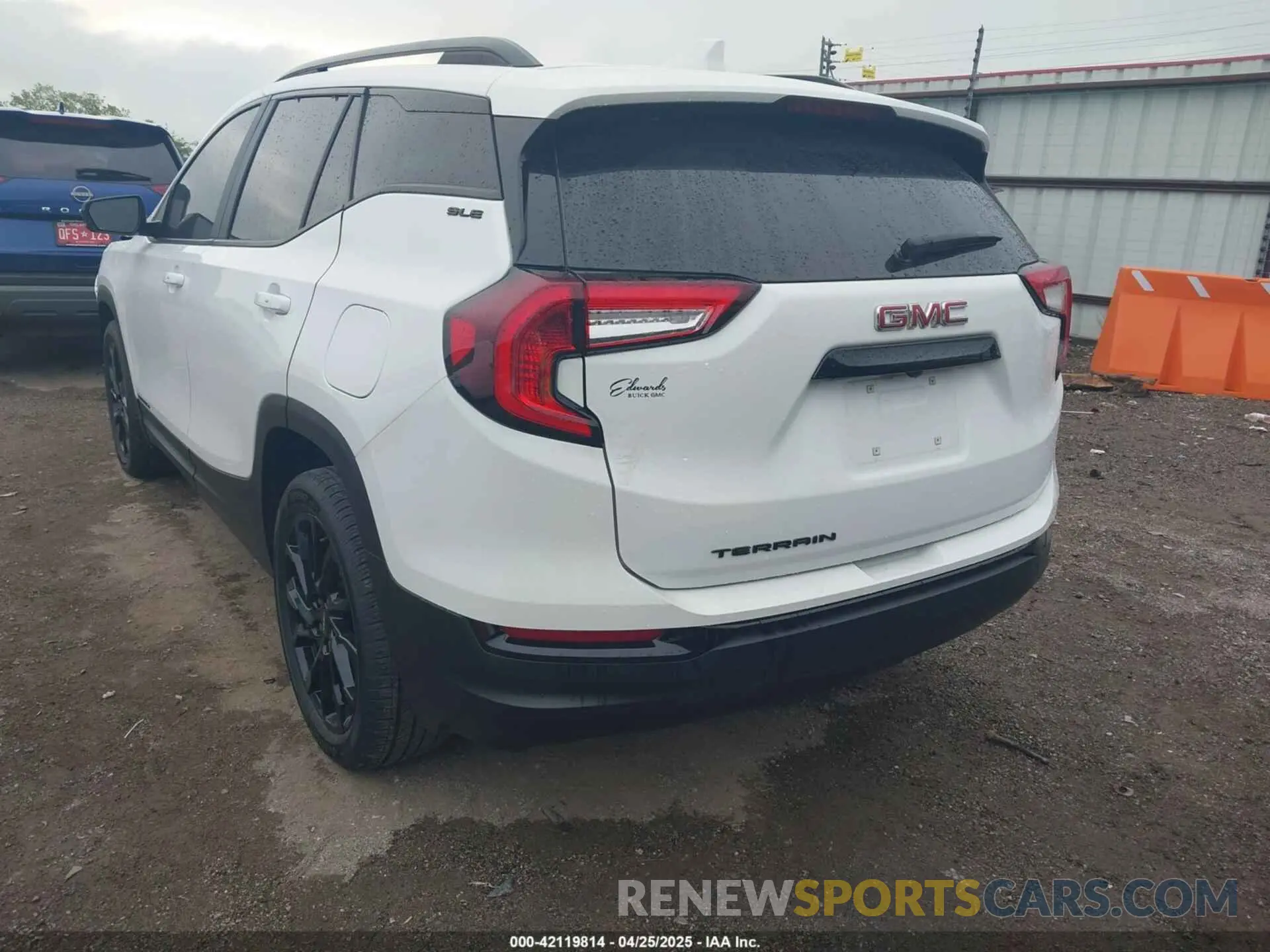 3 Photograph of a damaged car 3GKALMEG1RL251171 GMC TERRAIN 2024