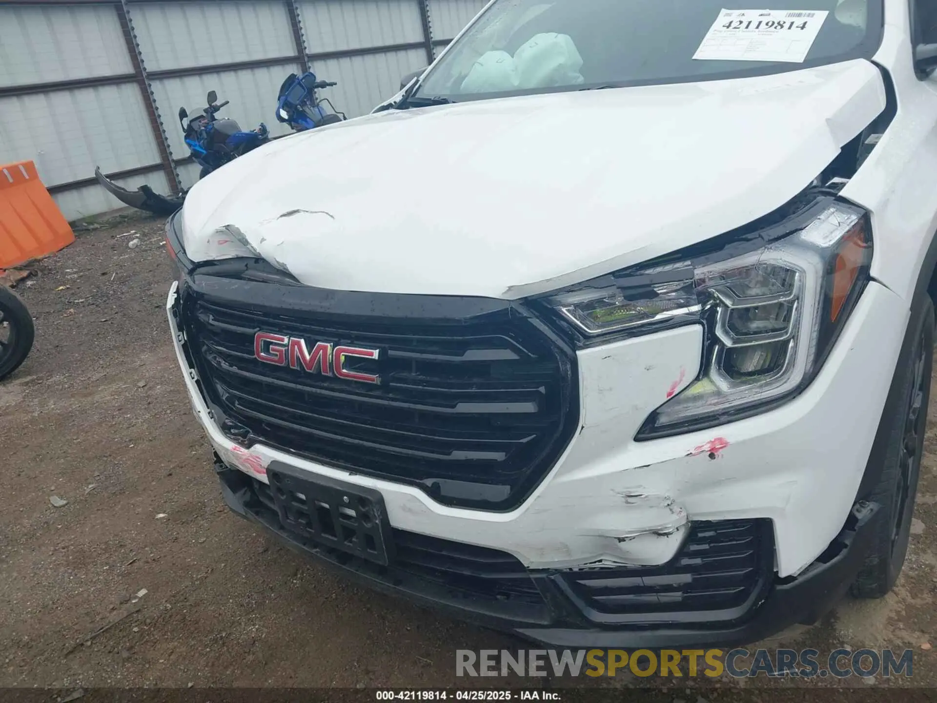 6 Photograph of a damaged car 3GKALMEG1RL251171 GMC TERRAIN 2024