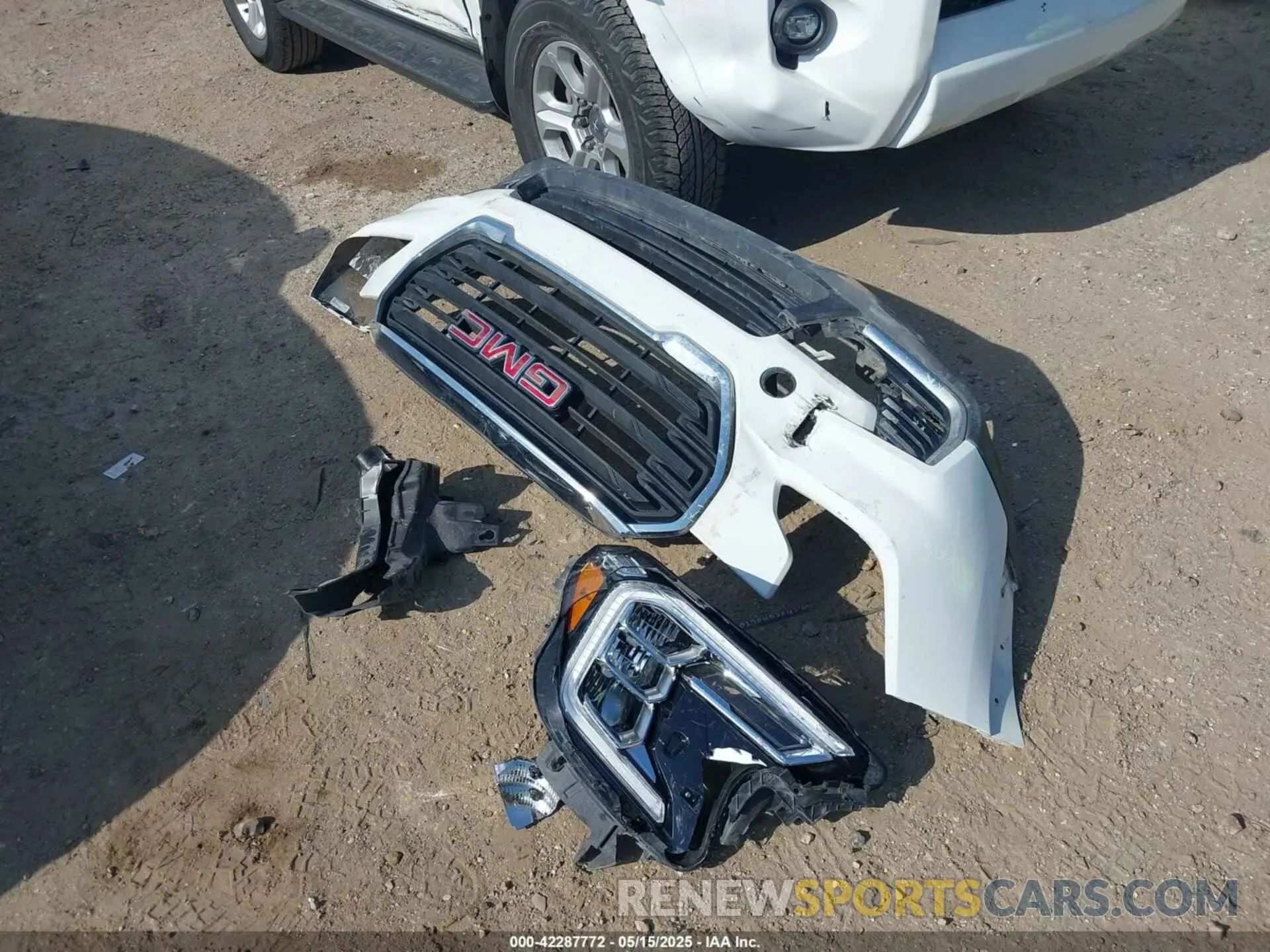 12 Фотография поврежденного автомобиля 3GKALMEG3RL257313 GMC TERRAIN 2024