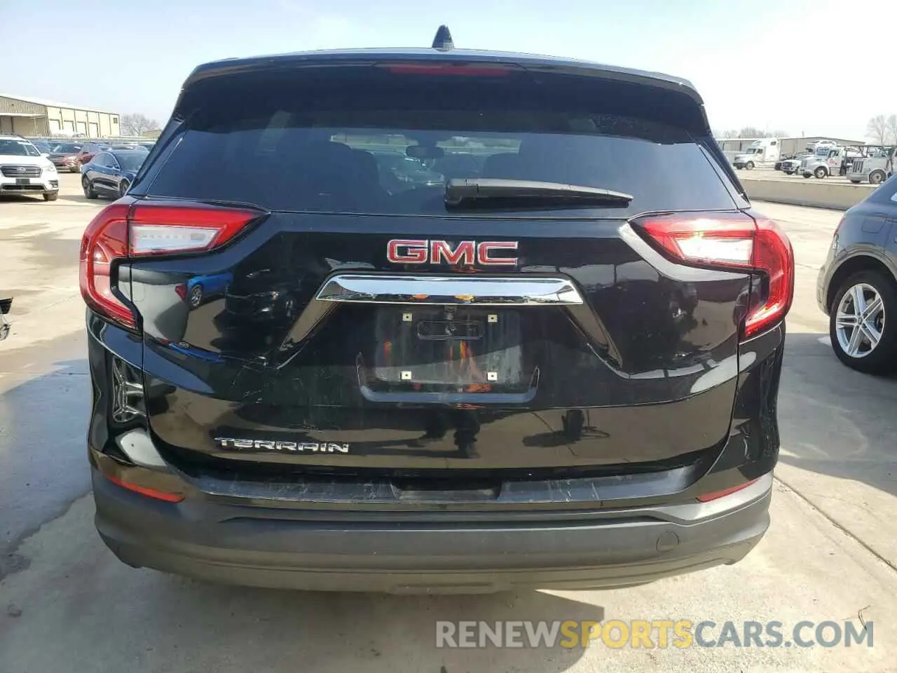 6 Photograph of a damaged car 3GKALMEG3RL358545 GMC TERRAIN 2024