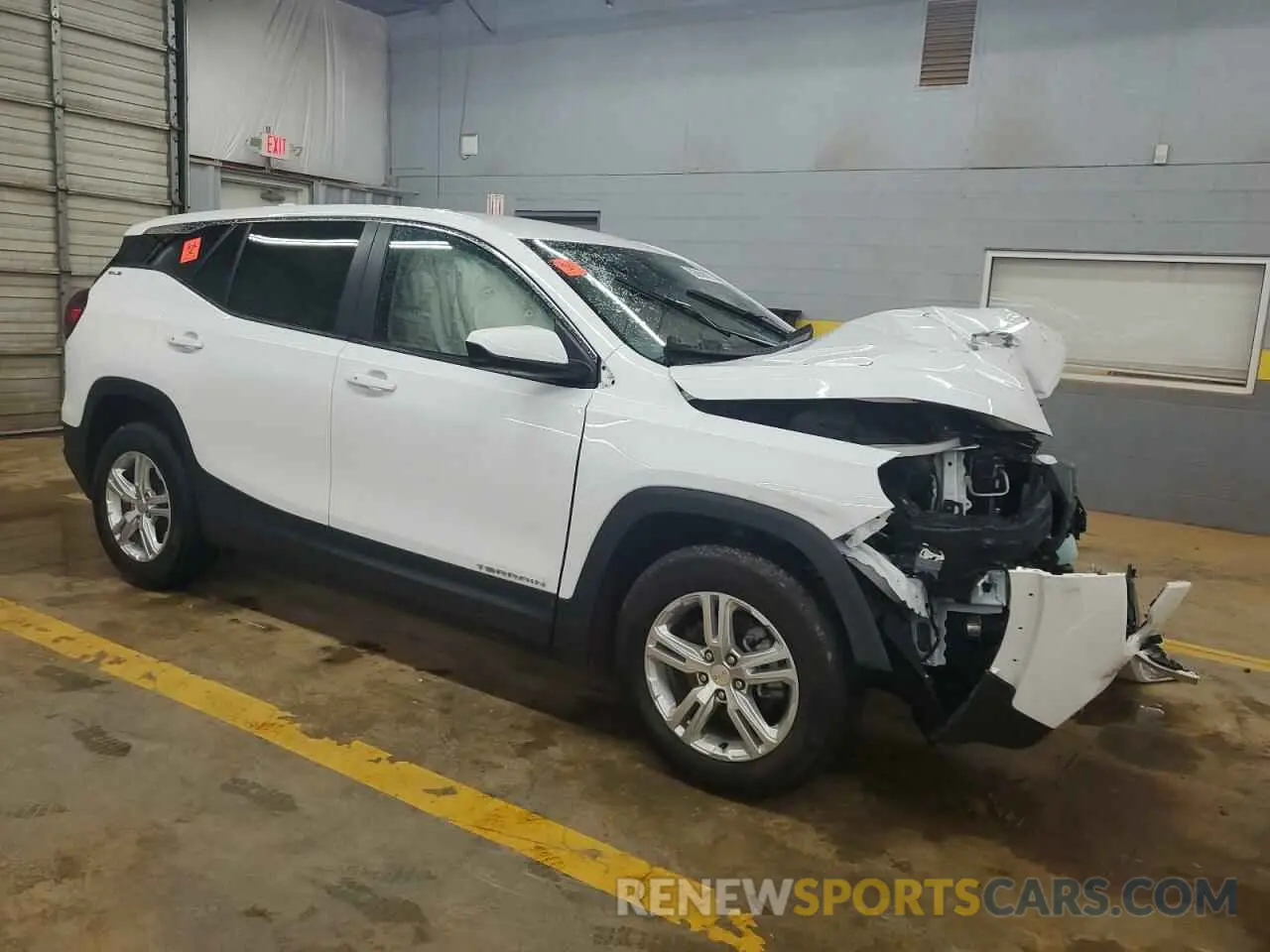 4 Photograph of a damaged car 3GKALMEG3RL368685 GMC TERRAIN 2024