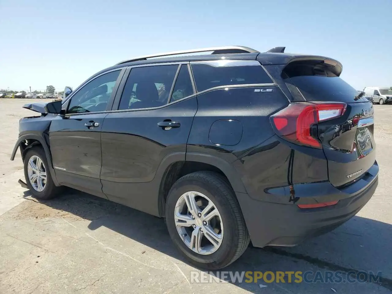 2 Photograph of a damaged car 3GKALMEG3RL384062 GMC TERRAIN 2024