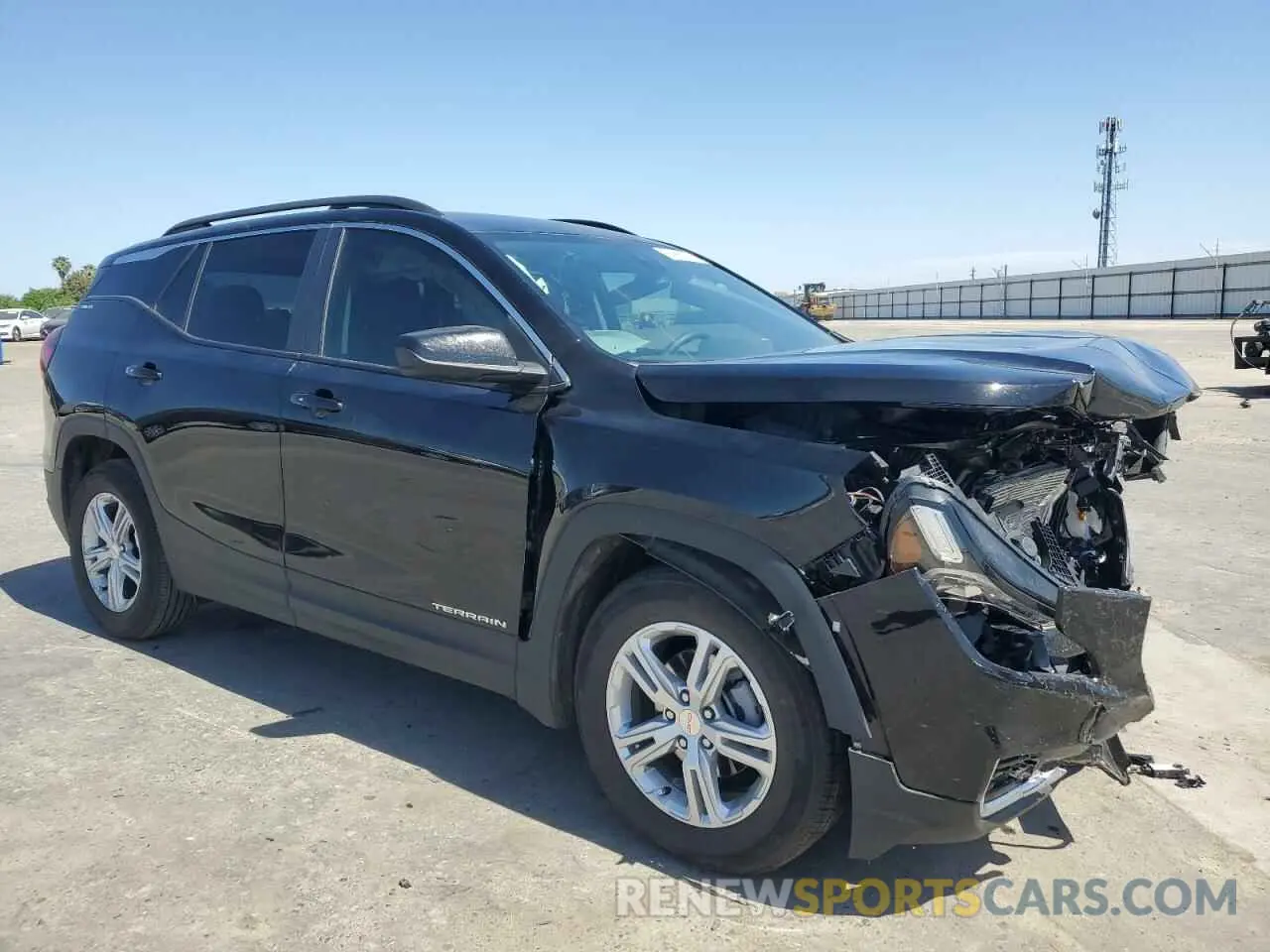 4 Photograph of a damaged car 3GKALMEG3RL384062 GMC TERRAIN 2024