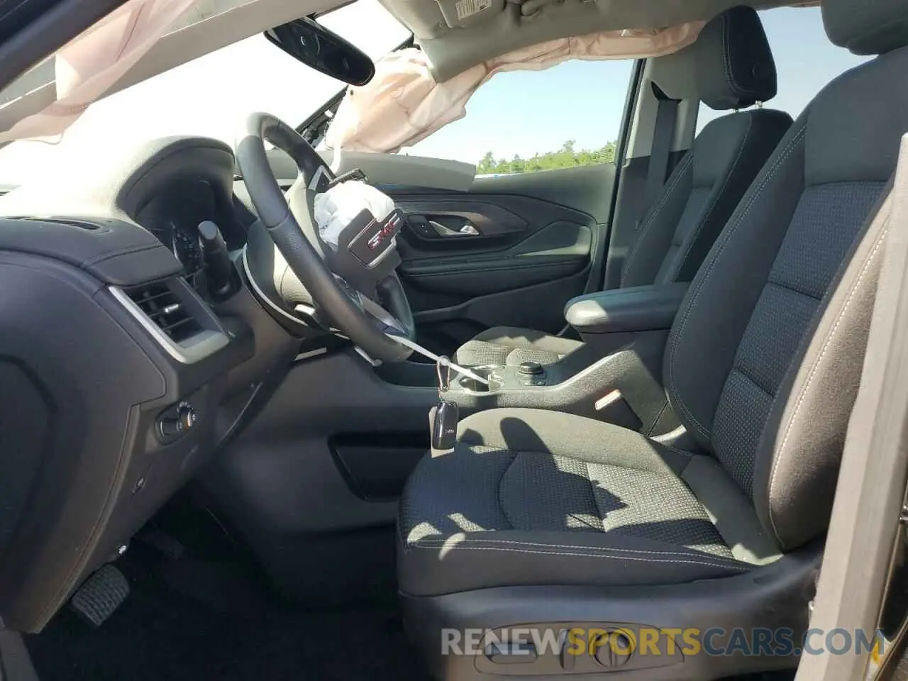 7 Photograph of a damaged car 3GKALMEG3RL384062 GMC TERRAIN 2024