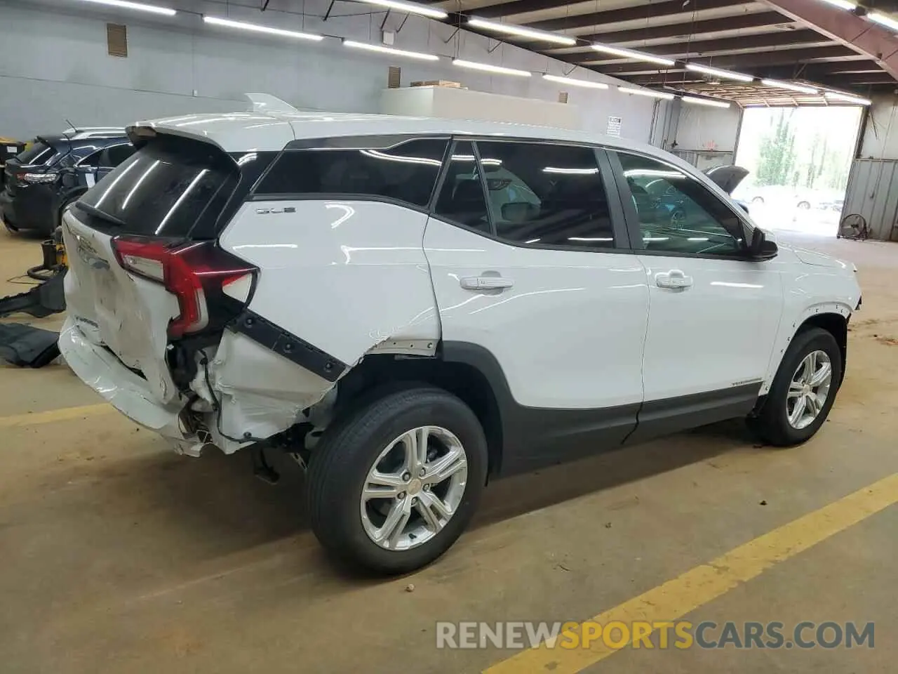 3 Фотография поврежденного автомобиля 3GKALMEG4RL274749 GMC TERRAIN 2024