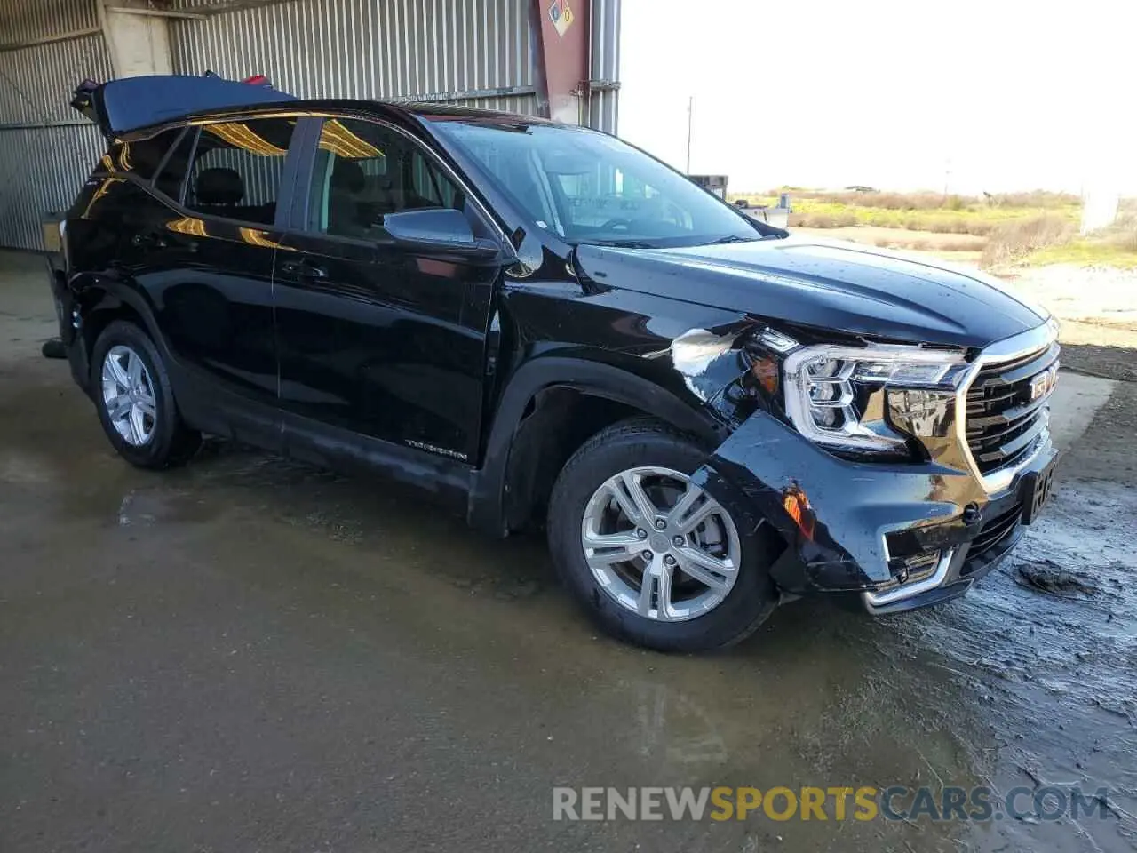 4 Photograph of a damaged car 3GKALMEG4RL345660 GMC TERRAIN 2024