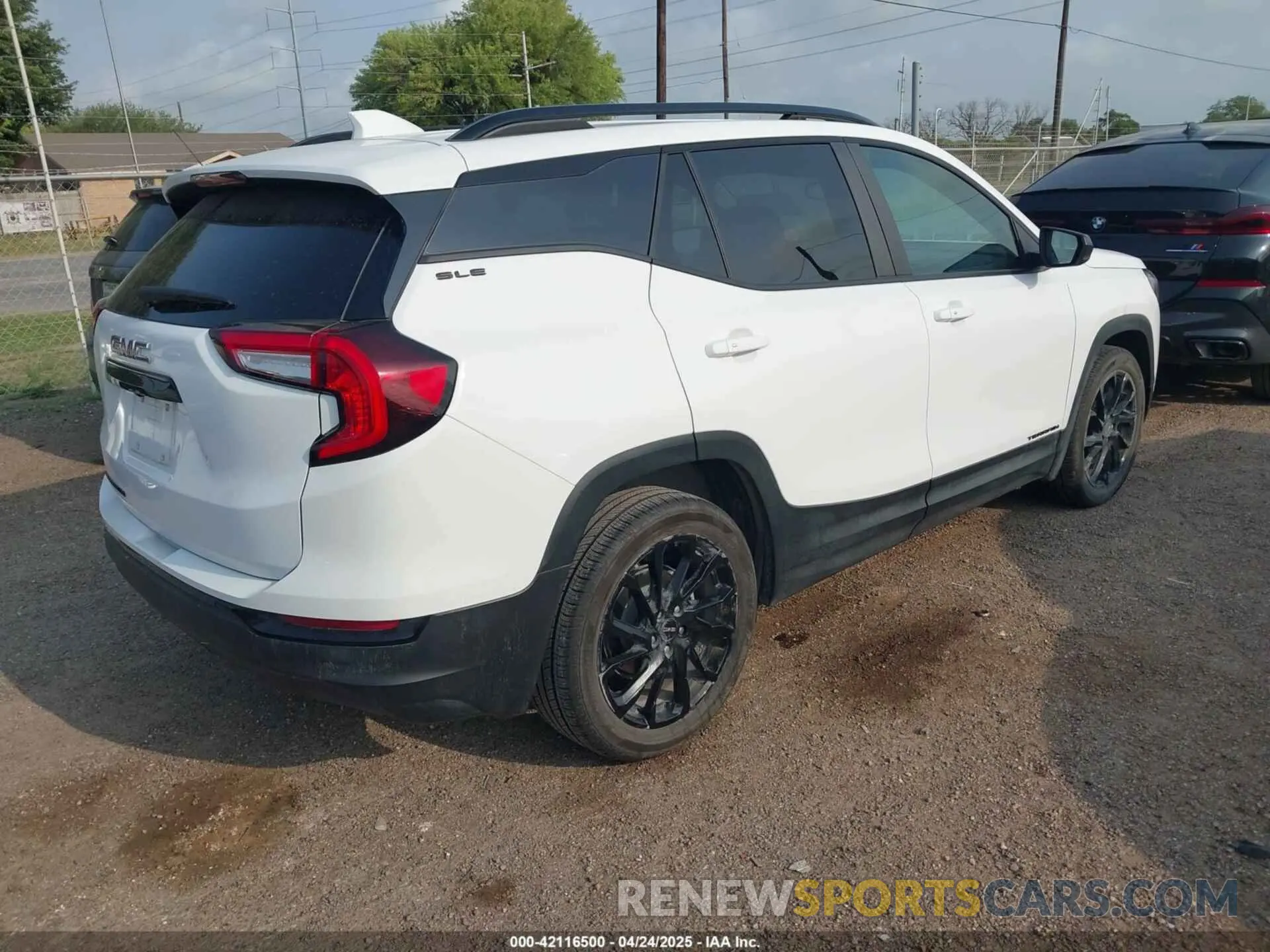 4 Фотография поврежденного автомобиля 3GKALMEG4RL353516 GMC TERRAIN 2024