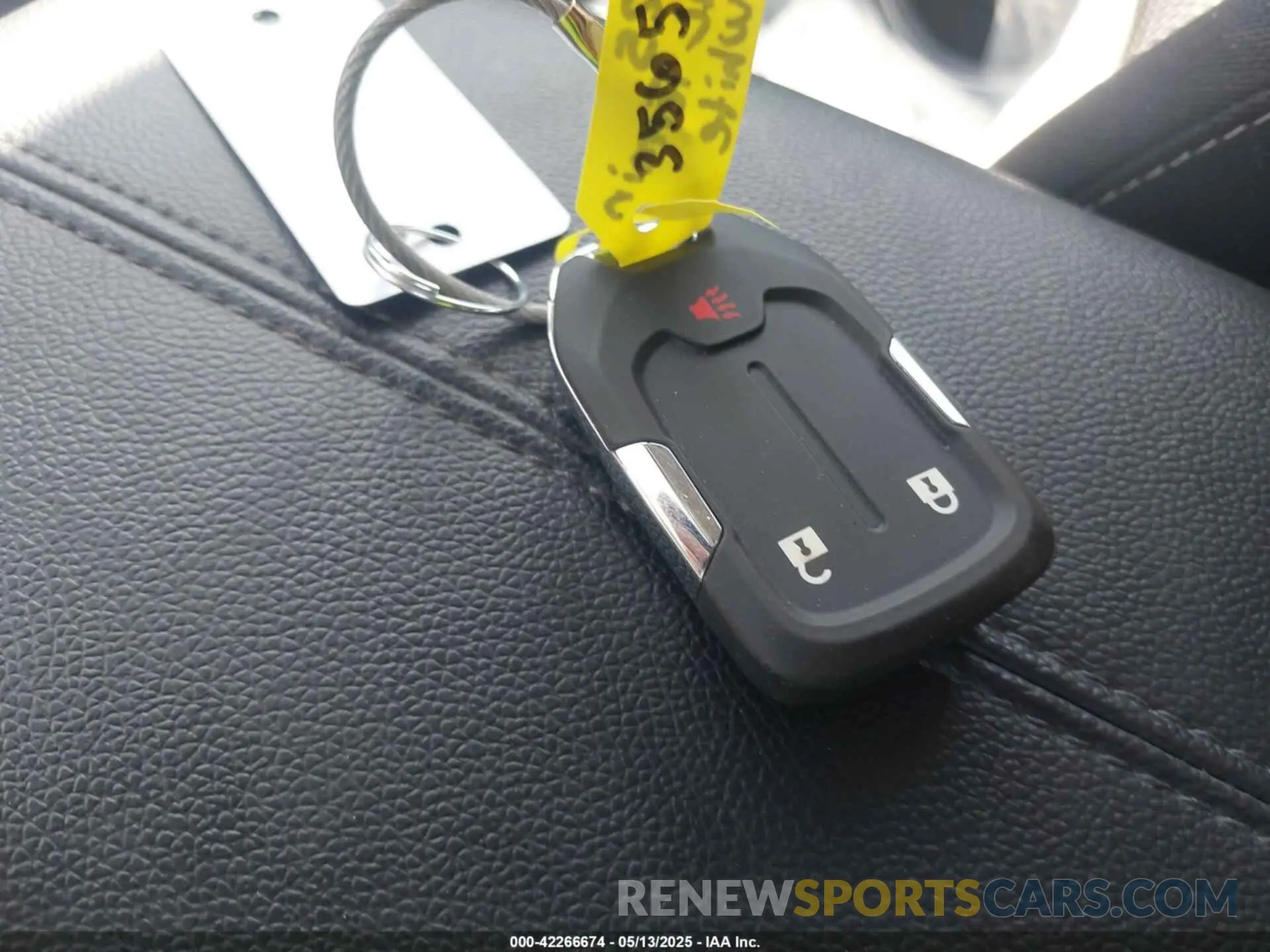 11 Photograph of a damaged car 3GKALMEG5RL356523 GMC TERRAIN 2024