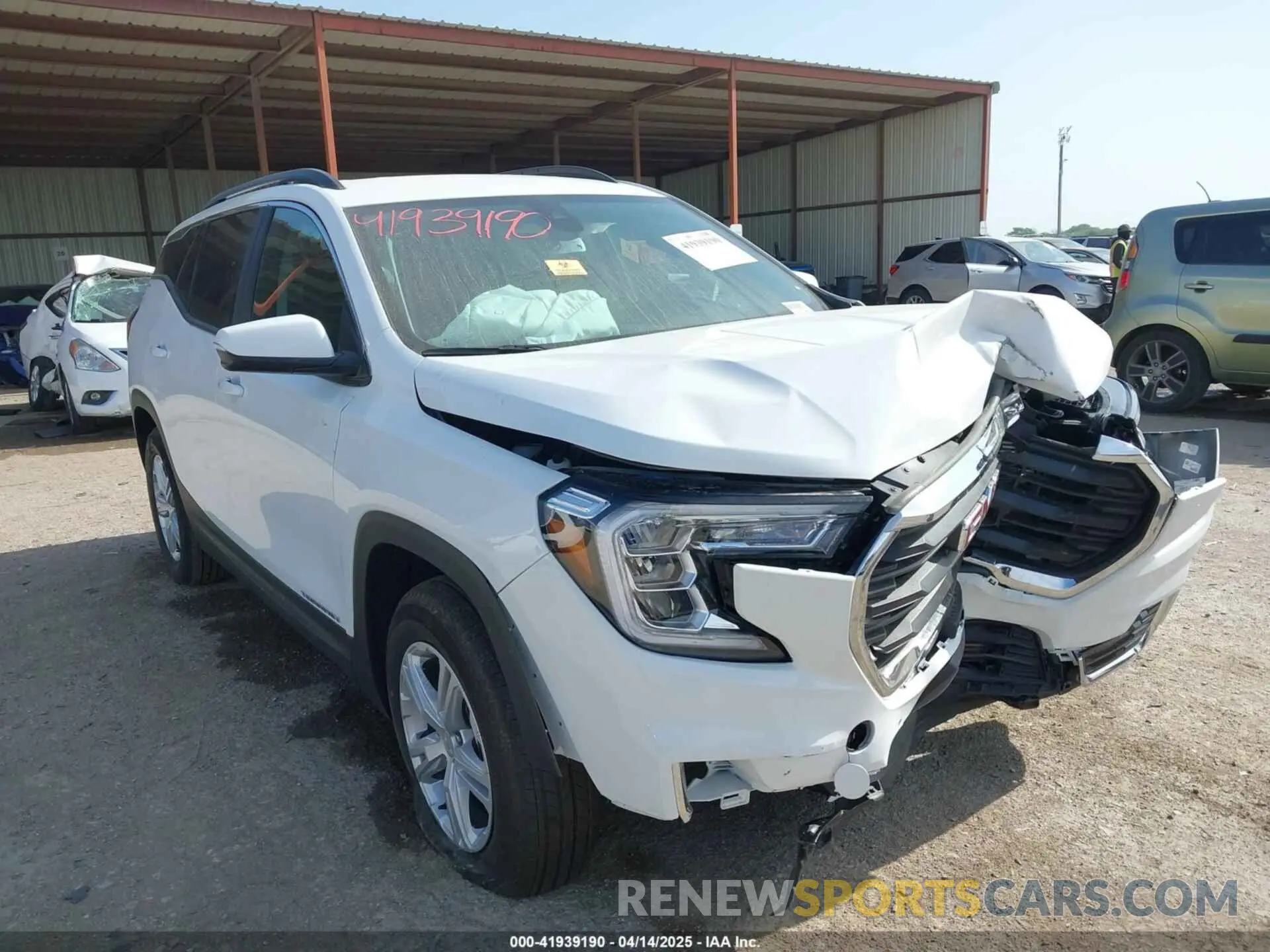 1 Фотография поврежденного автомобиля 3GKALMEG5RL401119 GMC TERRAIN 2024