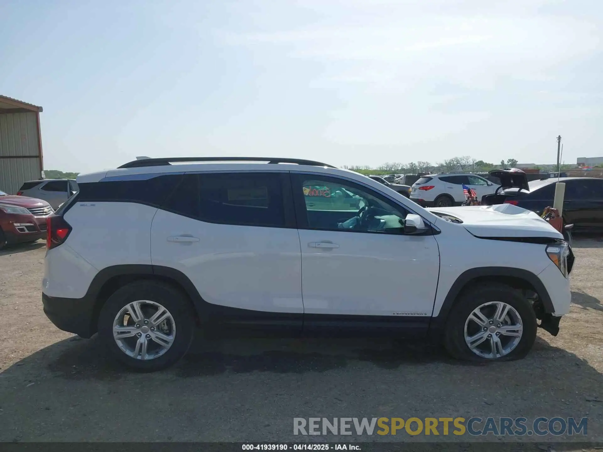 13 Фотография поврежденного автомобиля 3GKALMEG5RL401119 GMC TERRAIN 2024