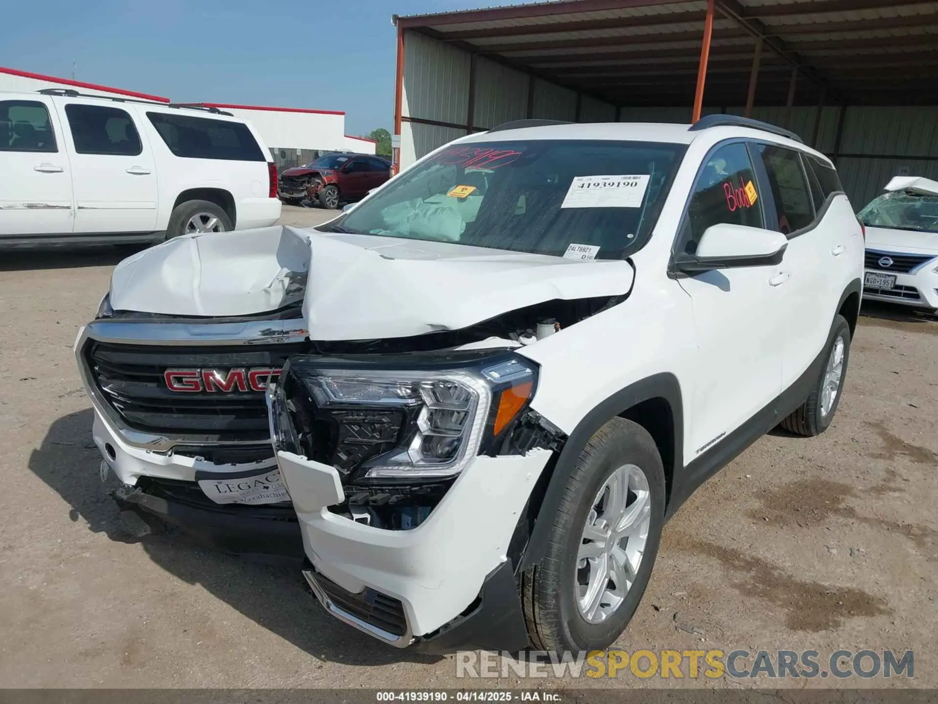 2 Фотография поврежденного автомобиля 3GKALMEG5RL401119 GMC TERRAIN 2024