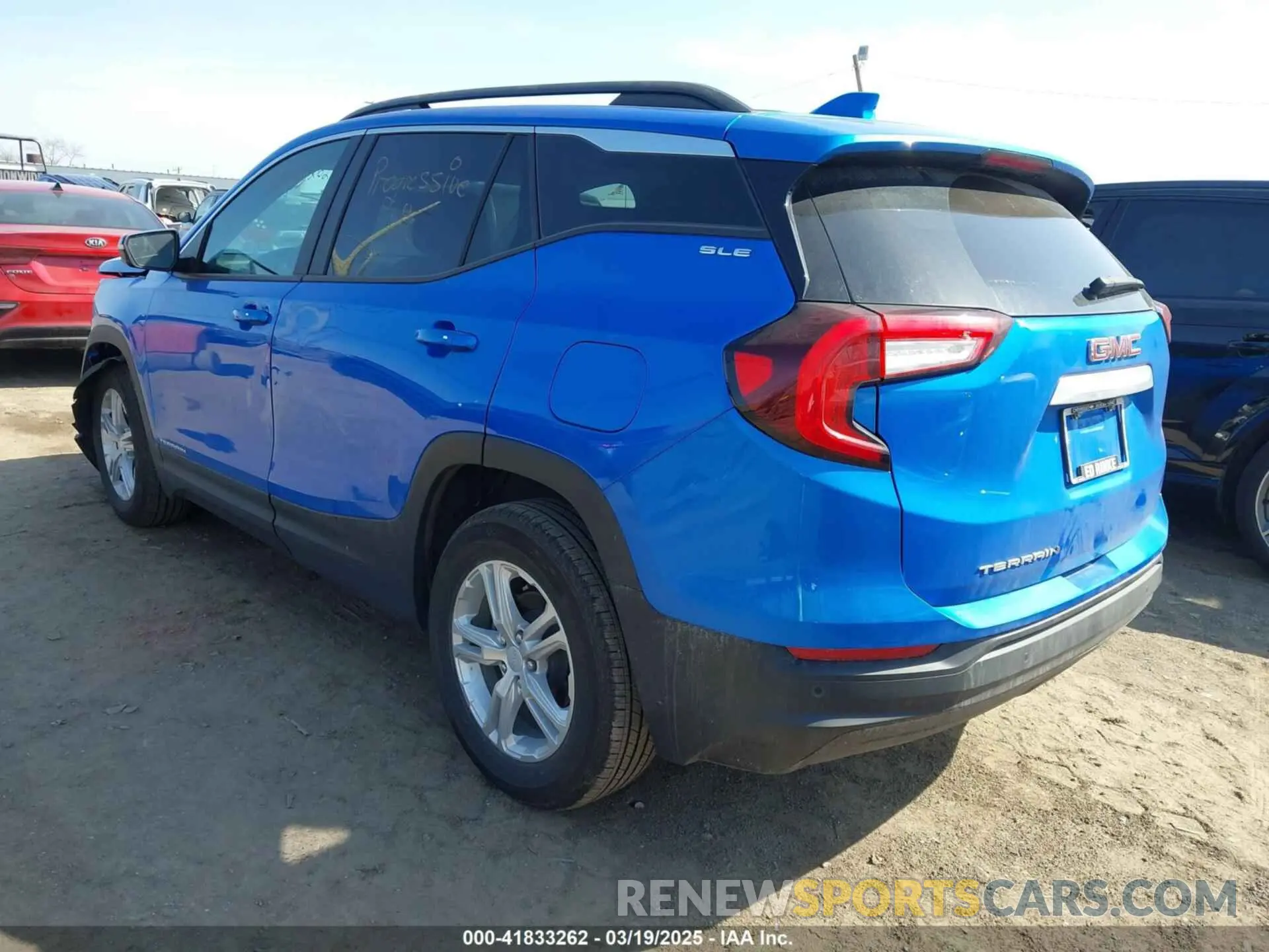 3 Фотография поврежденного автомобиля 3GKALMEG7RL182227 GMC TERRAIN 2024