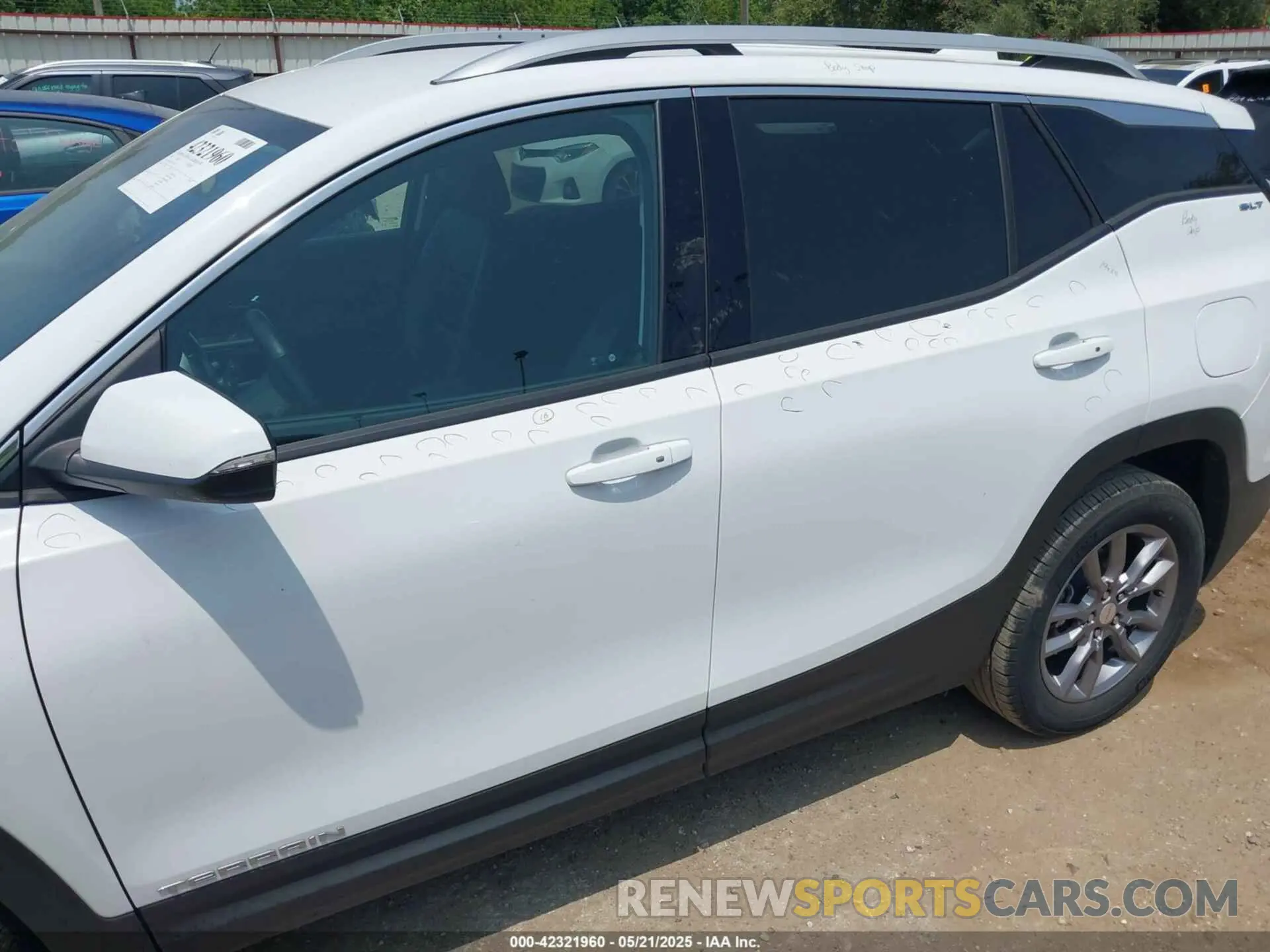 17 Фотография поврежденного автомобиля 3GKALPEG2RL170259 GMC TERRAIN 2024