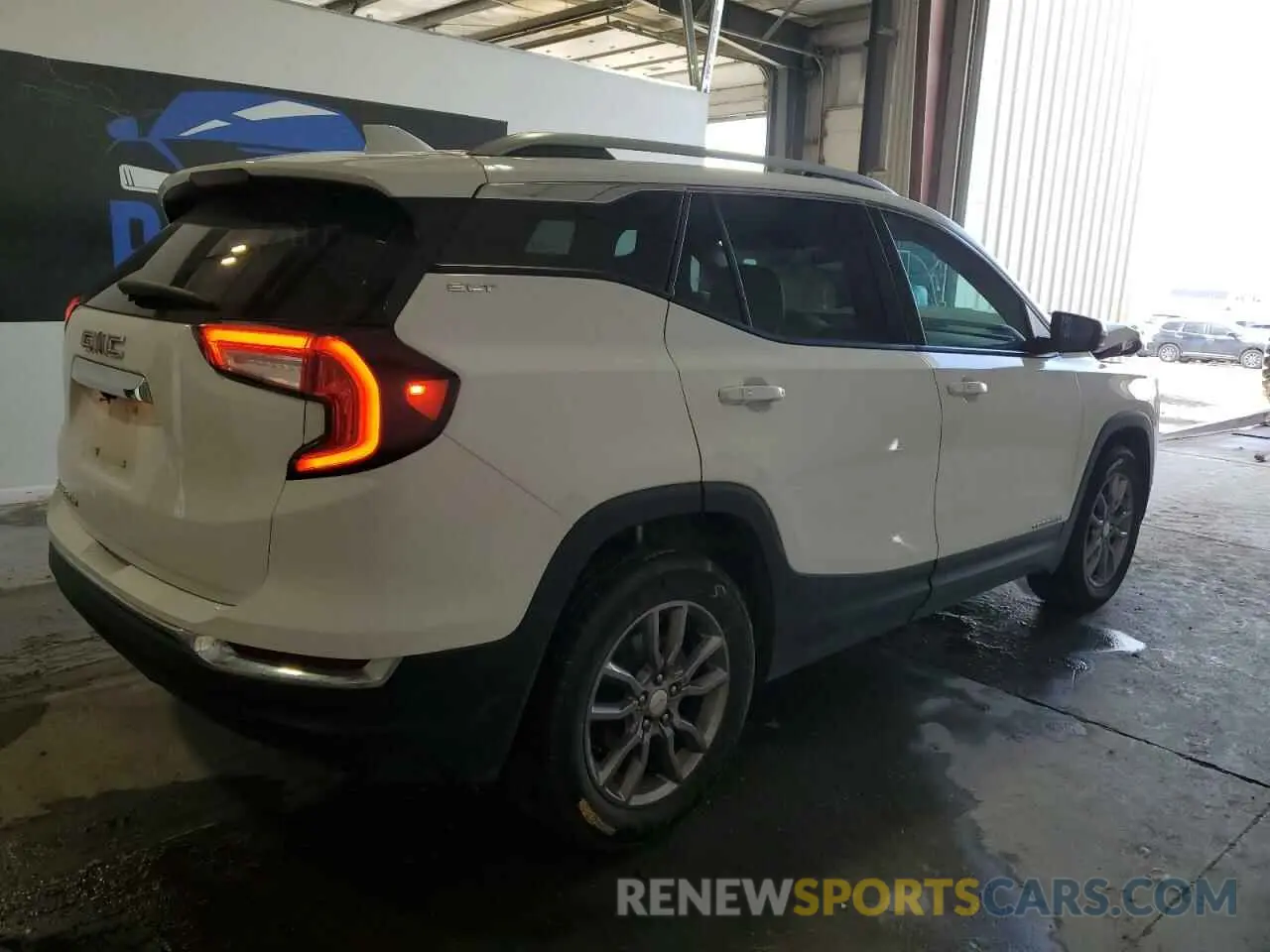 3 Фотография поврежденного автомобиля 3GKALPEG2RL194075 GMC TERRAIN 2024
