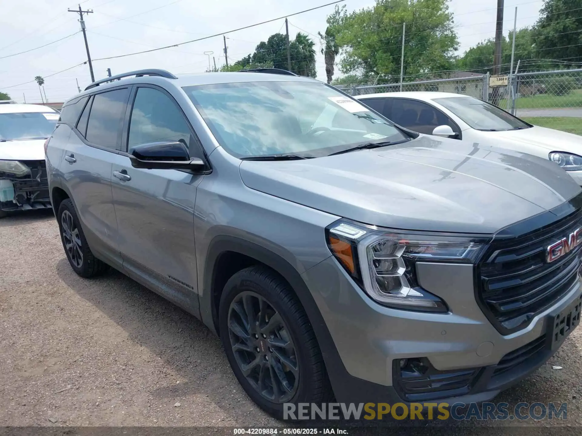 1 Photograph of a damaged car 3GKALPEG3RL390641 GMC TERRAIN 2024