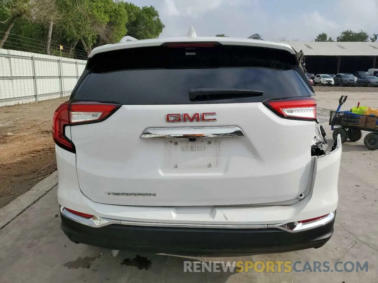 6 Фотография поврежденного автомобиля 3GKALPEG4RL143807 GMC TERRAIN 2024