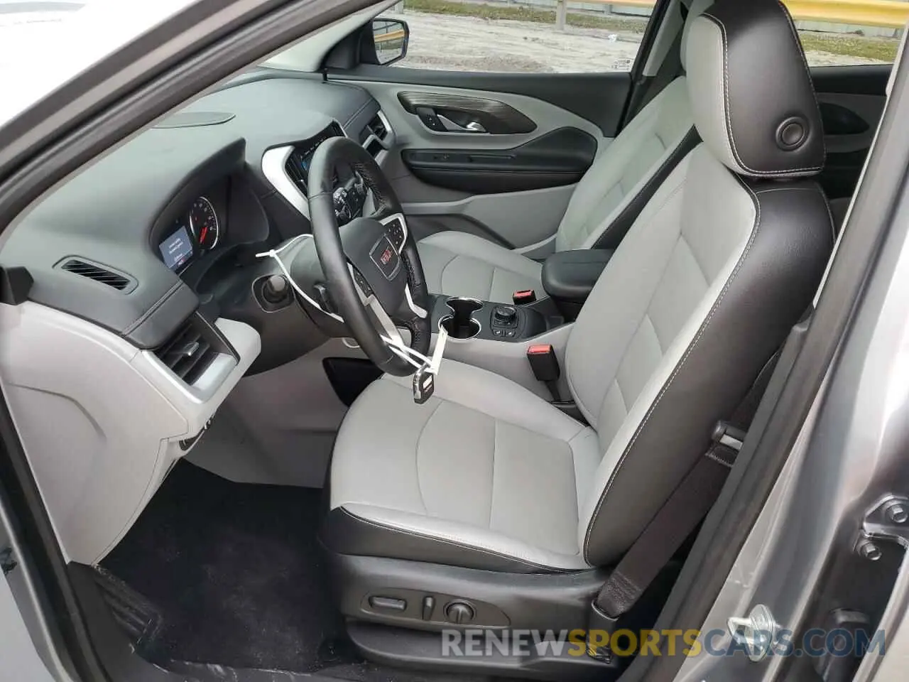 7 Фотография поврежденного автомобиля 3GKALPEG5RL107141 GMC TERRAIN 2024