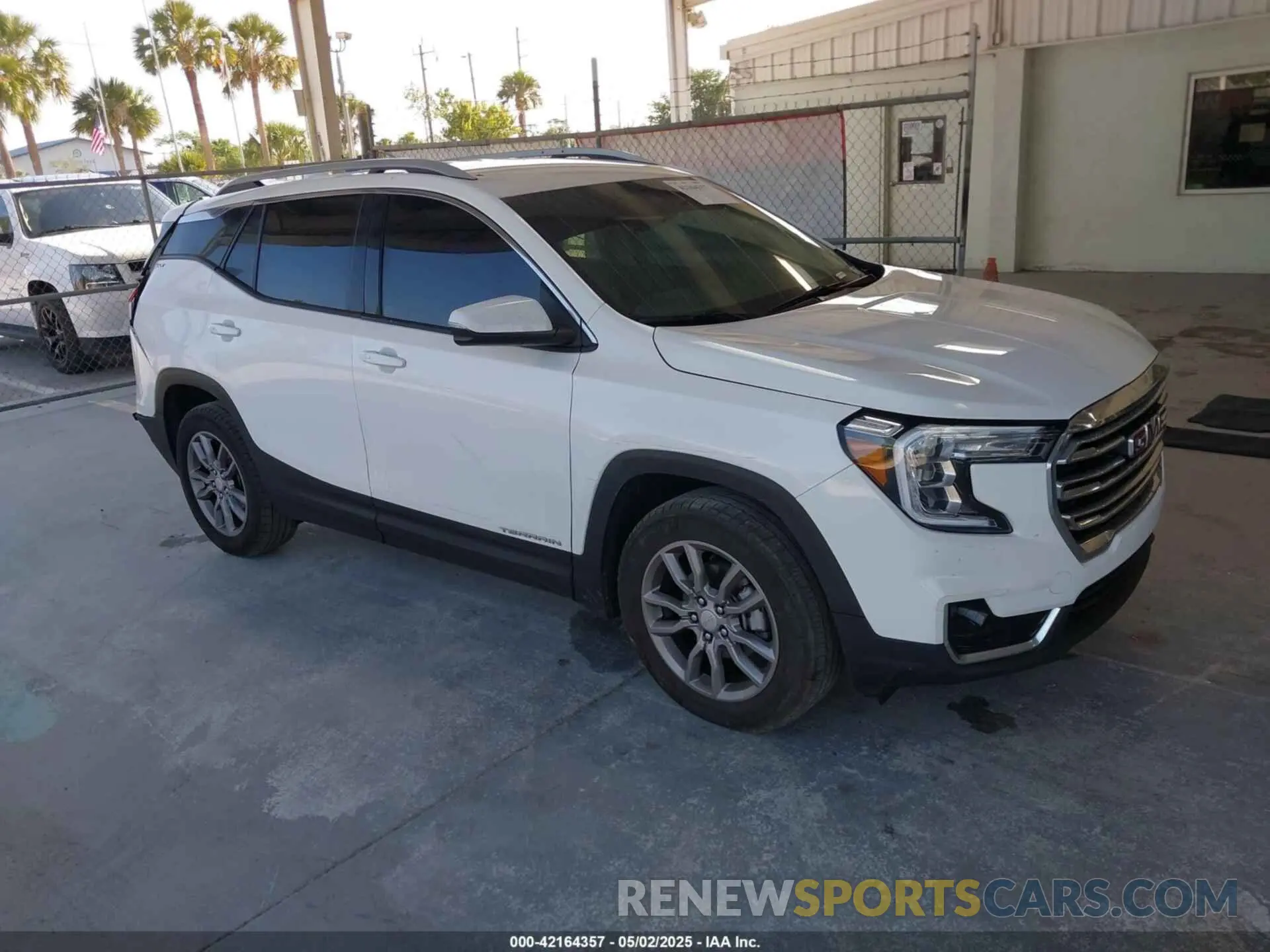 1 Photograph of a damaged car 3GKALPEG5RL354515 GMC TERRAIN 2024