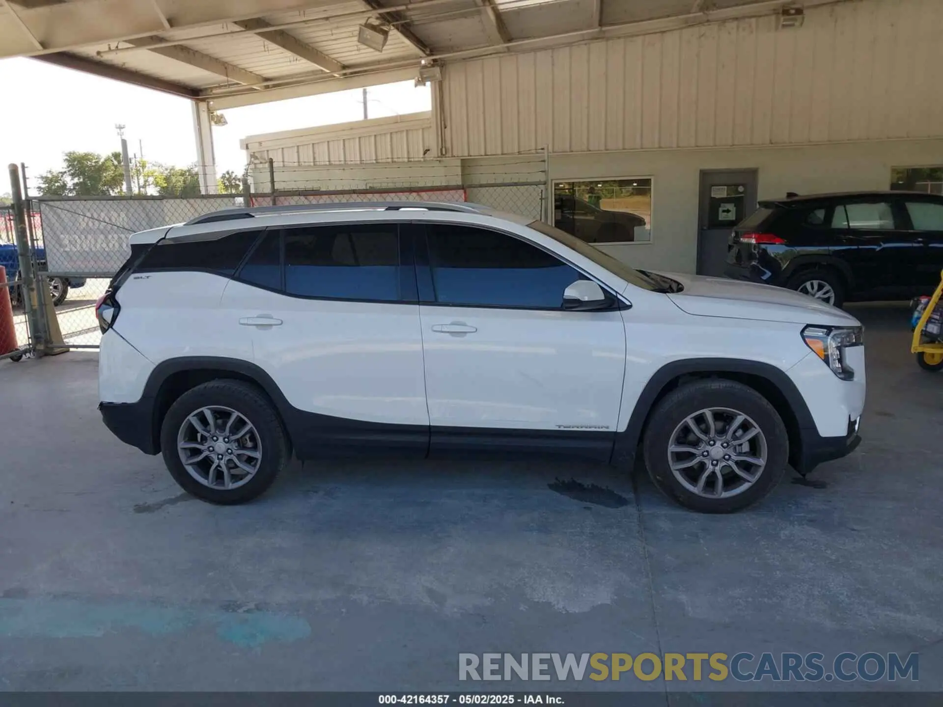 13 Photograph of a damaged car 3GKALPEG5RL354515 GMC TERRAIN 2024