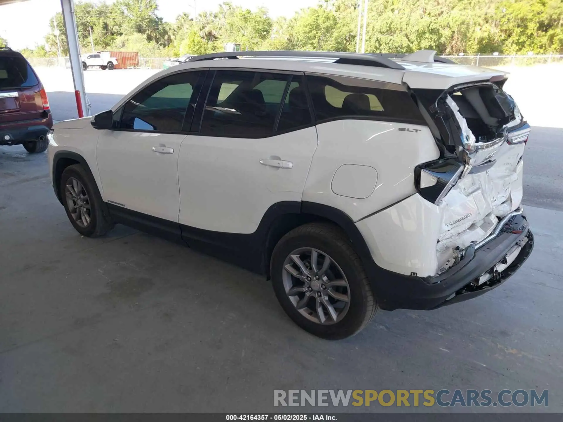 3 Photograph of a damaged car 3GKALPEG5RL354515 GMC TERRAIN 2024