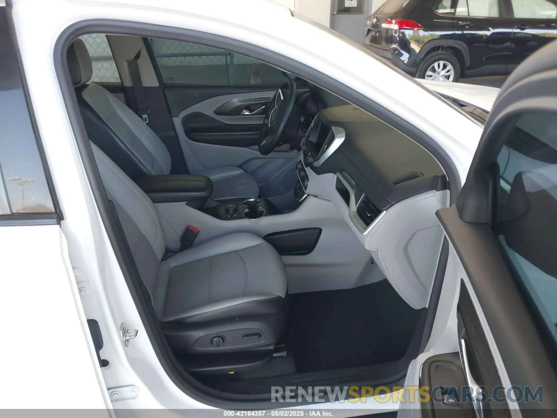 5 Photograph of a damaged car 3GKALPEG5RL354515 GMC TERRAIN 2024
