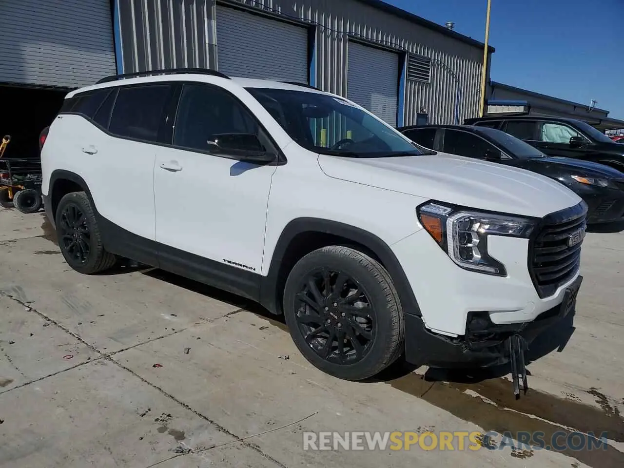 4 Photograph of a damaged car 3GKALPEG7RL393252 GMC TERRAIN 2024