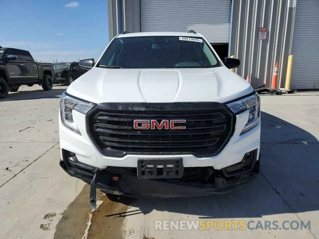5 Photograph of a damaged car 3GKALPEG7RL393252 GMC TERRAIN 2024