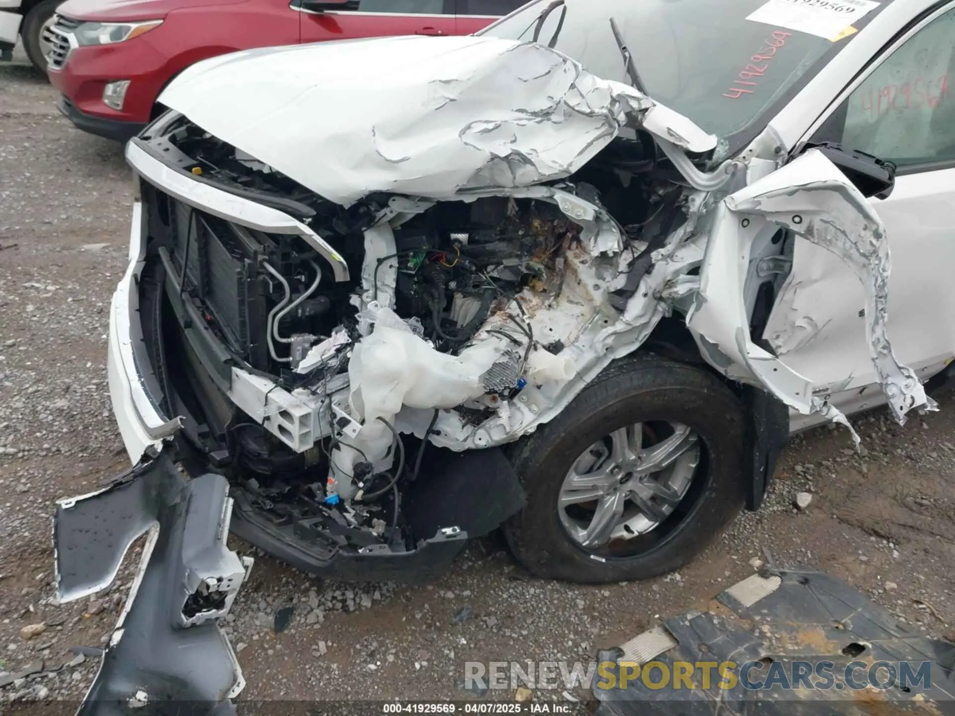 6 Photograph of a damaged car 3GKALTEG3RL215881 GMC TERRAIN 2024