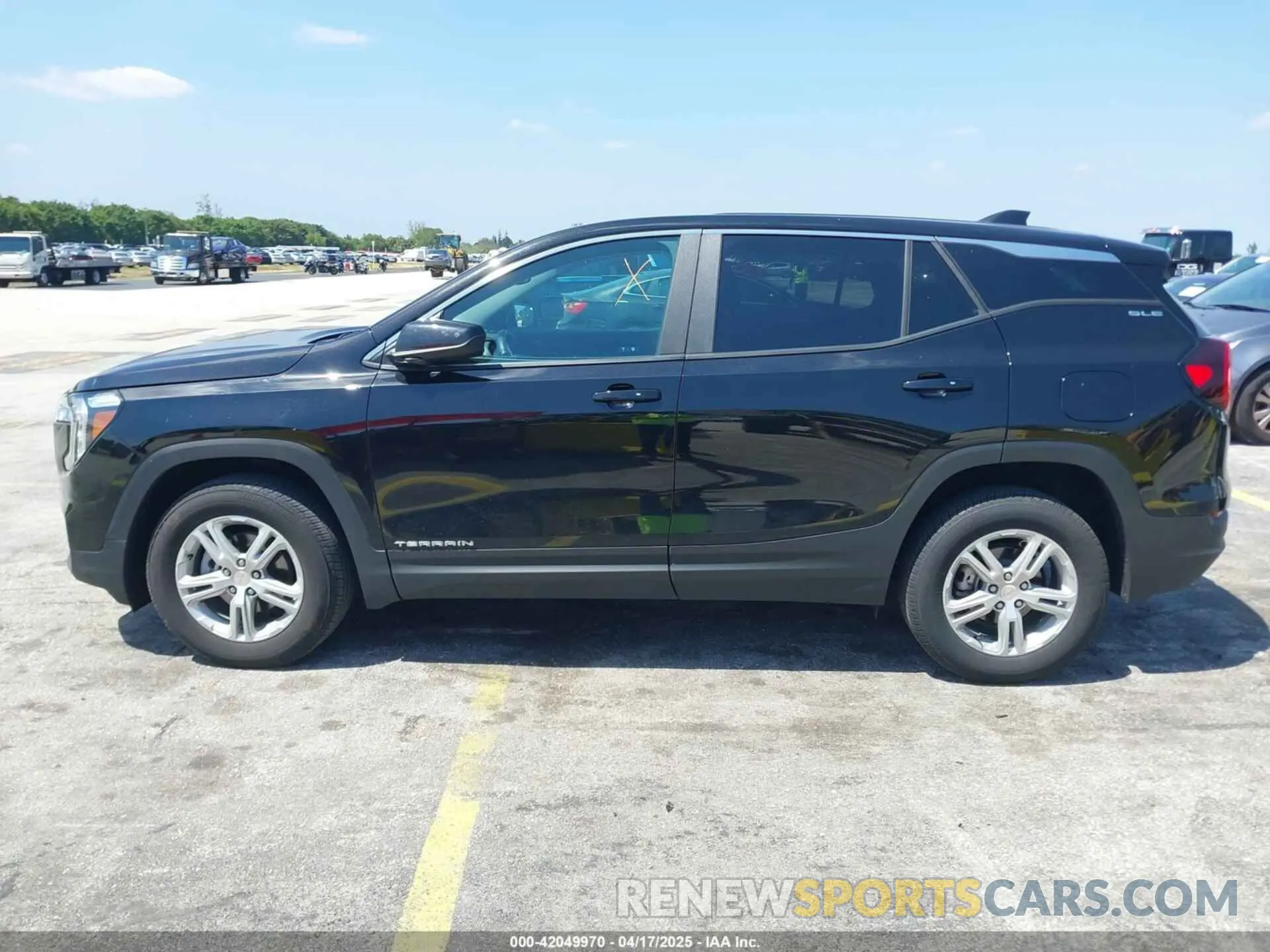 14 Photograph of a damaged car 3GKALTEG3RL376294 GMC TERRAIN 2024