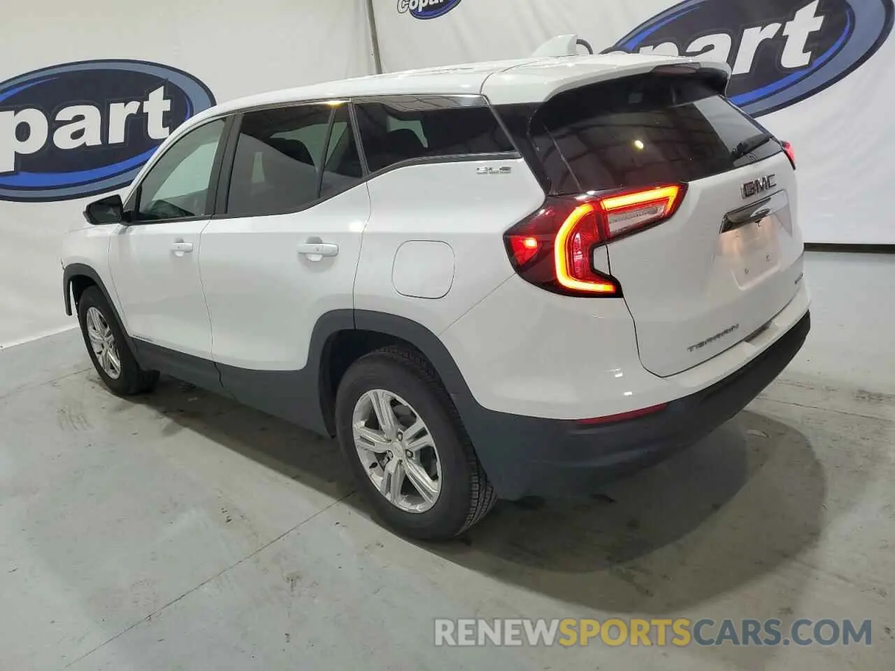 2 Фотография поврежденного автомобиля 3GKALTEG4RL384677 GMC TERRAIN 2024