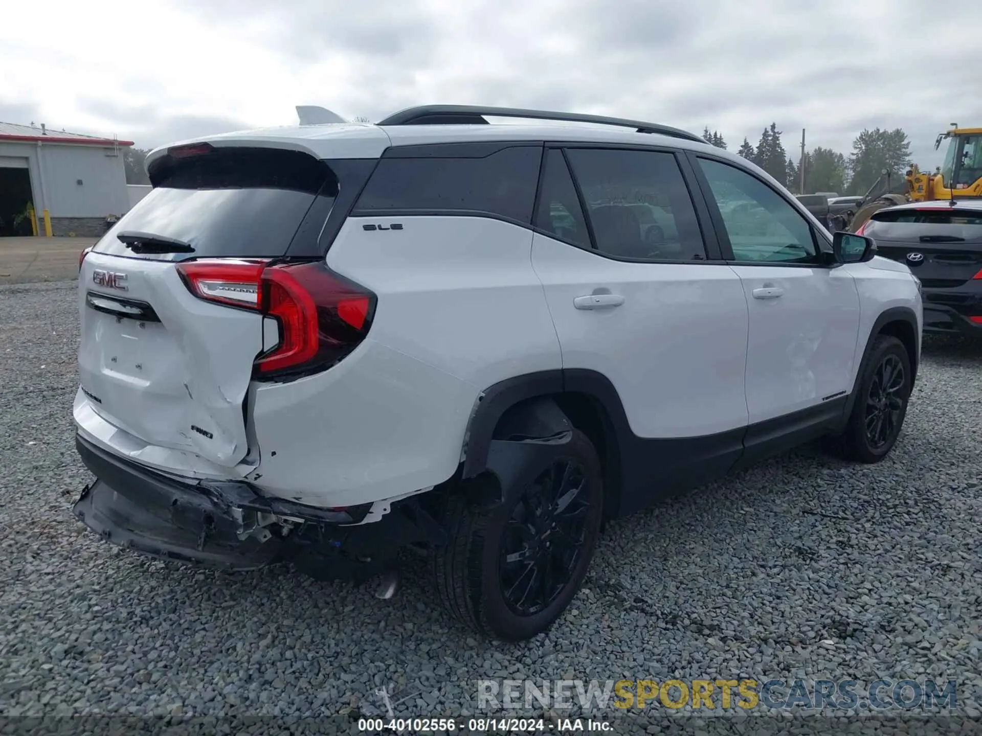 4 Photograph of a damaged car 3GKALTEG5RL338632 GMC TERRAIN 2024