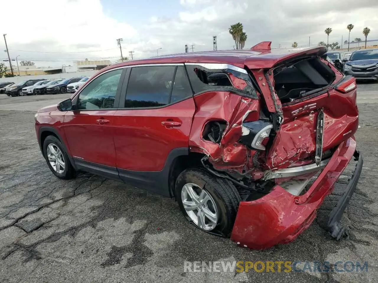 2 Photograph of a damaged car 3GKALTEG5RL384672 GMC TERRAIN 2024