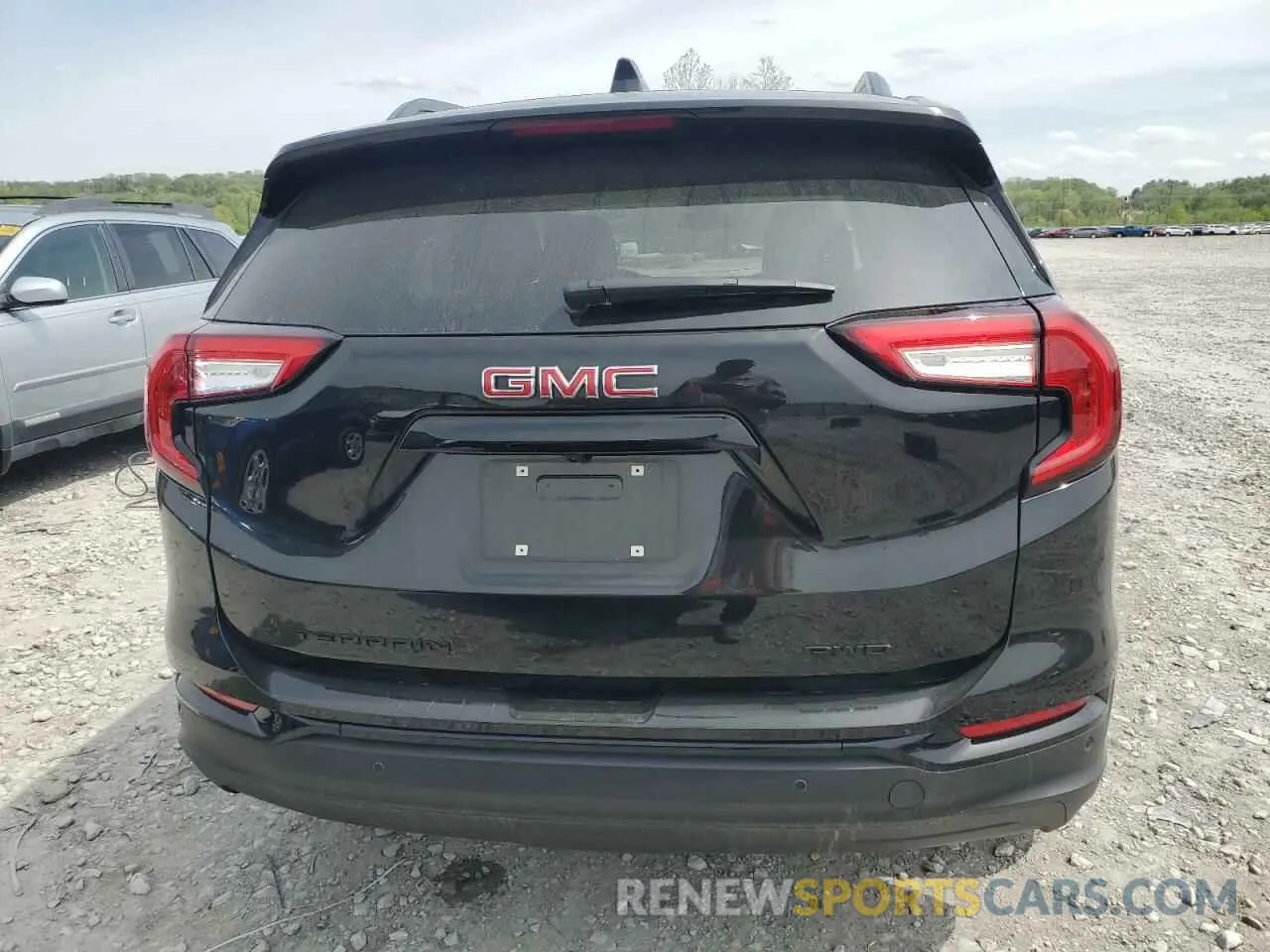 6 Photograph of a damaged car 3GKALTEG7RL274173 GMC TERRAIN 2024