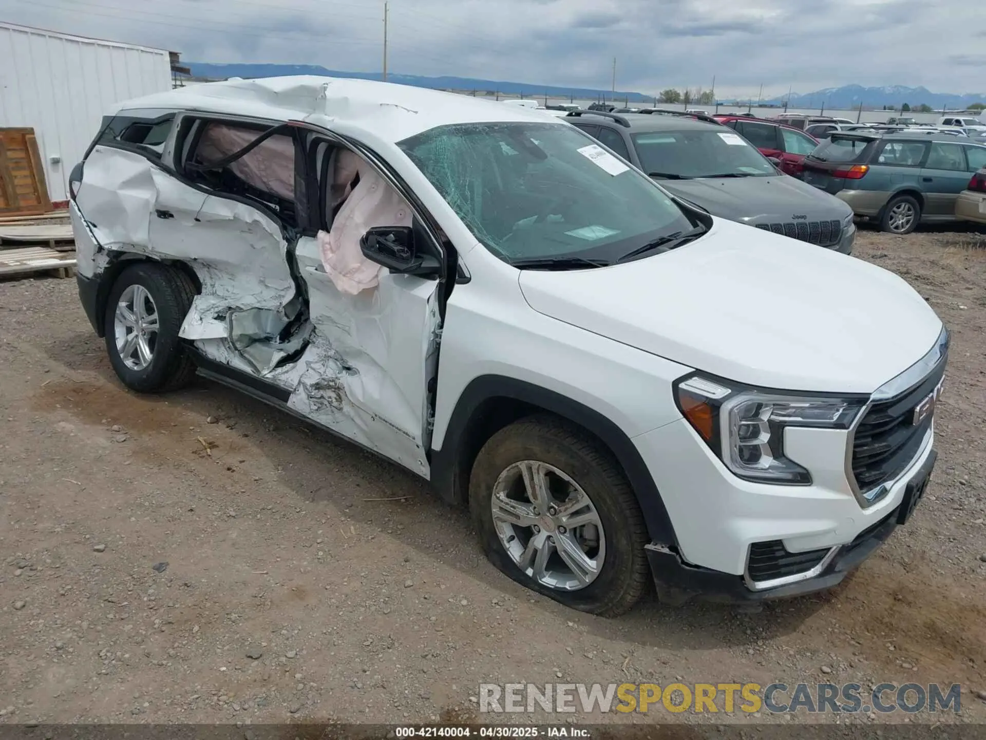 1 Photograph of a damaged car 3GKALTEG9RL372217 GMC TERRAIN 2024