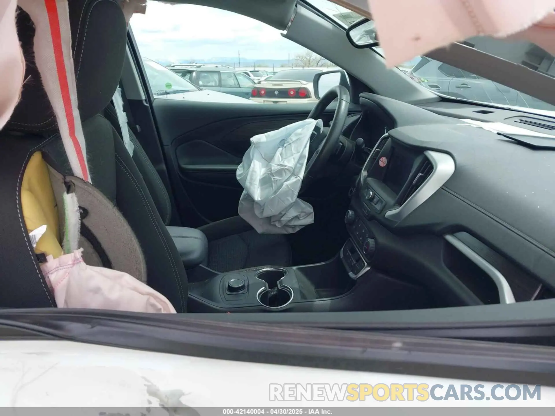 5 Photograph of a damaged car 3GKALTEG9RL372217 GMC TERRAIN 2024